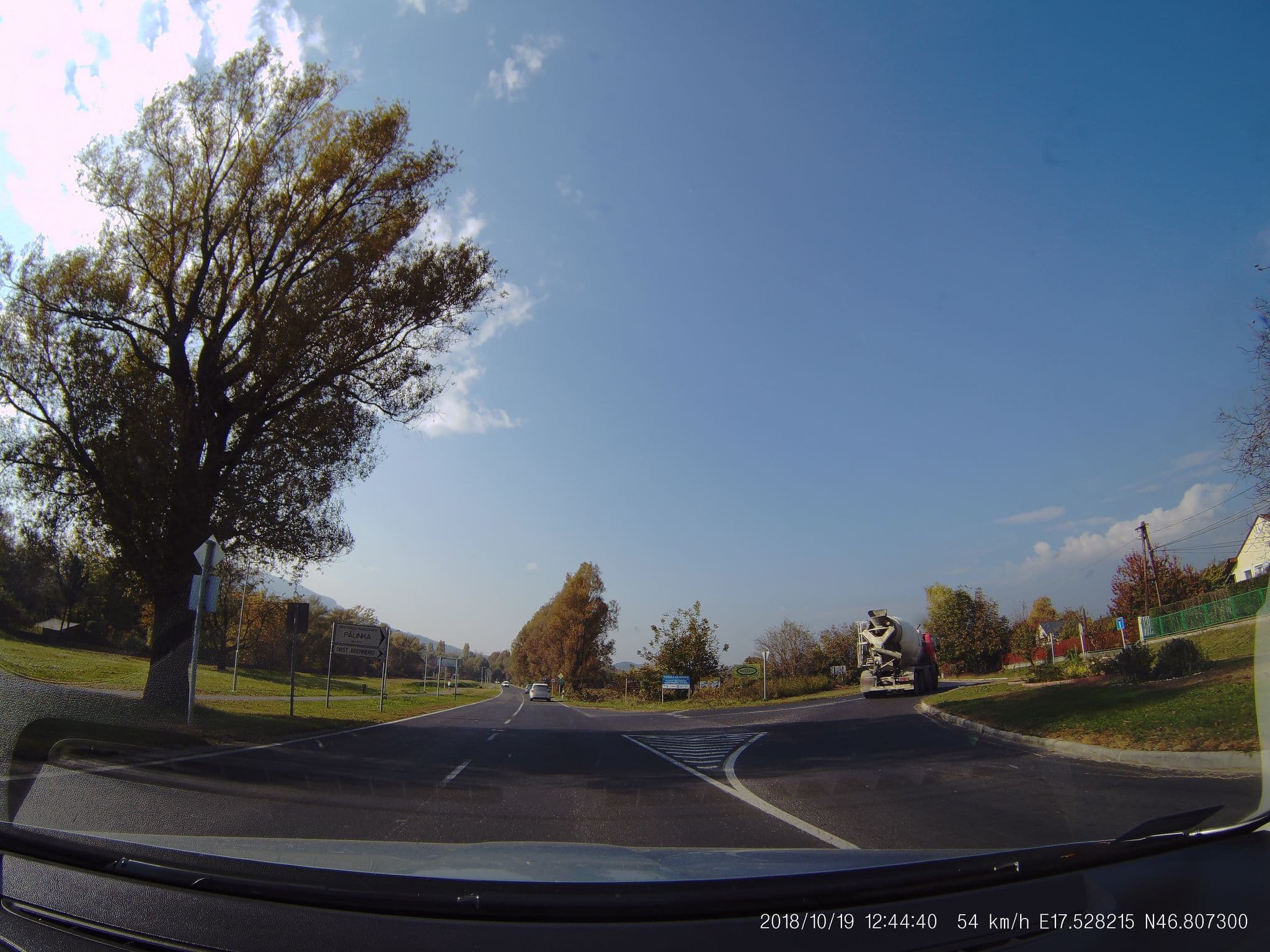Street view near Fred Vendeghaz, Badacsonytomaj — © kami911 (CC BY-SA · Mapillary)