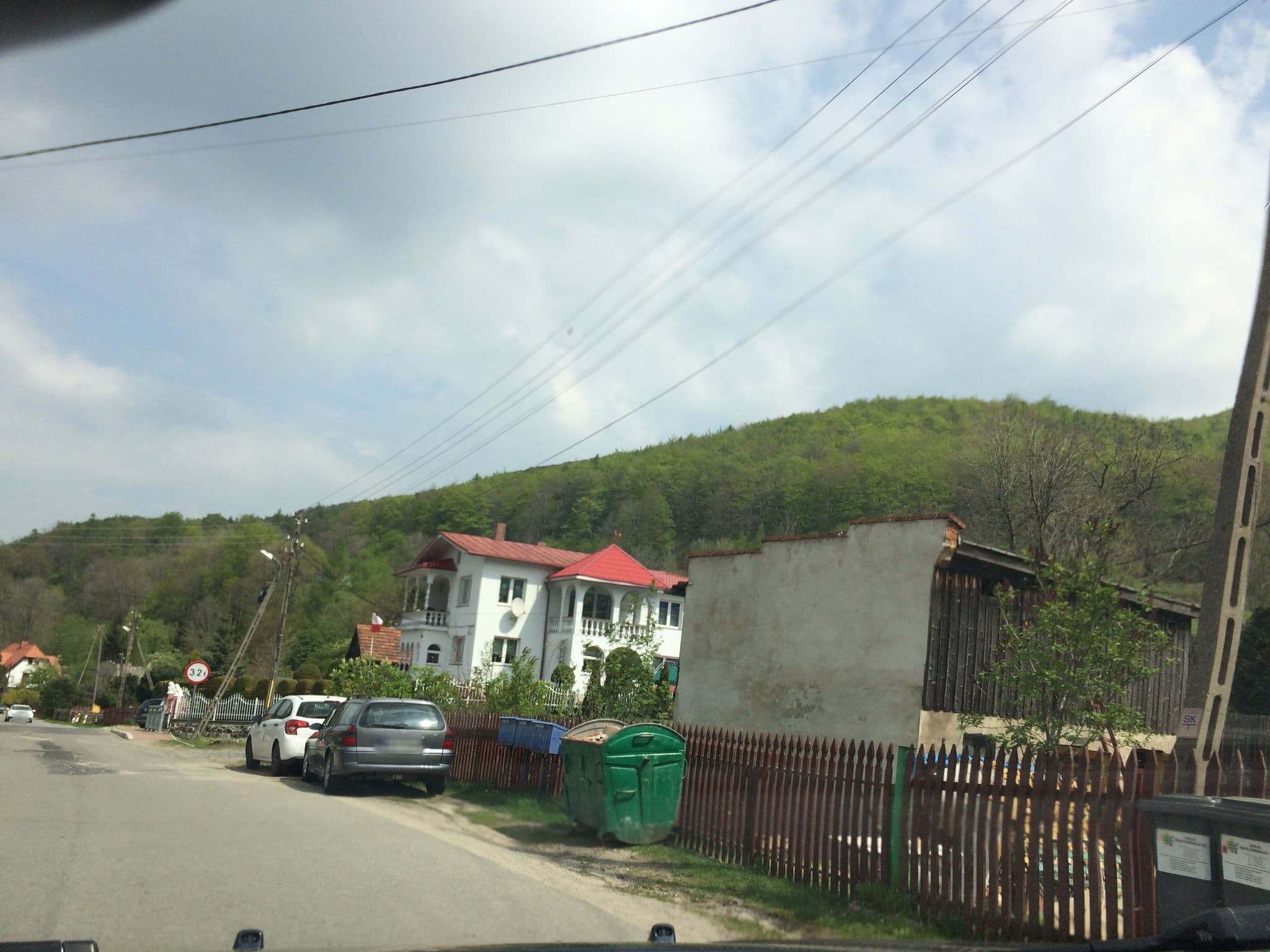 Street view near NWP. Konieczna-Endzel D., Pieszyce — © leszek89 (CC BY-SA · Mapillary)