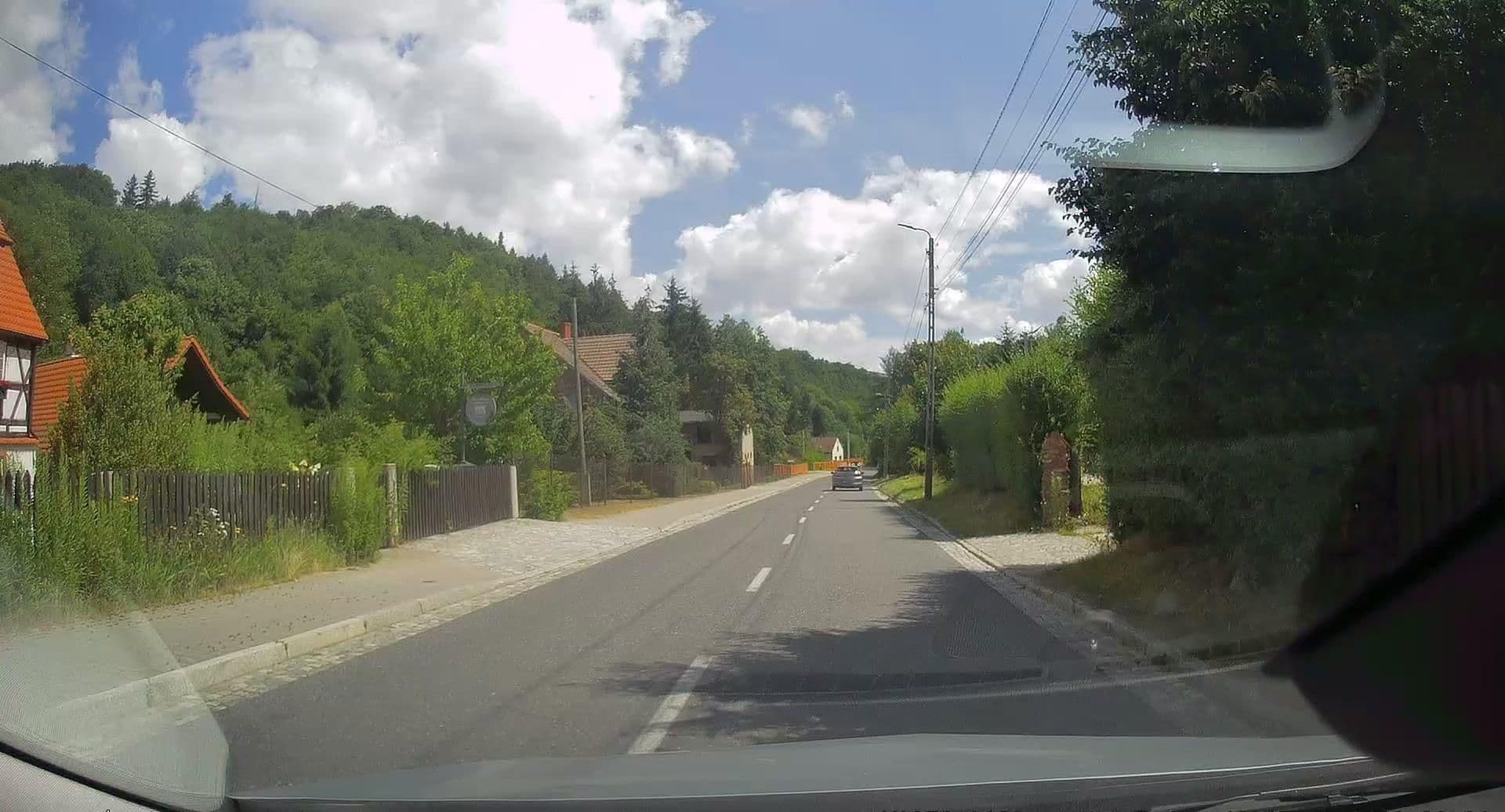 Street view near Dom Tkacza, Pieszyce — © edc22 (CC BY-SA · Mapillary)