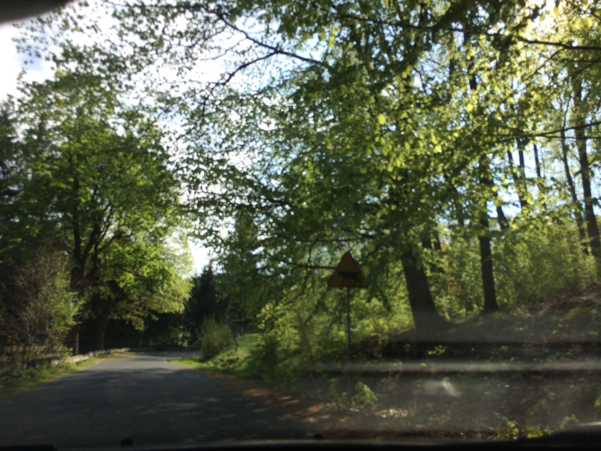 Street view near Pensjonat Kamionki 77, Jugów — © leszek89 (CC BY-SA · Mapillary)
