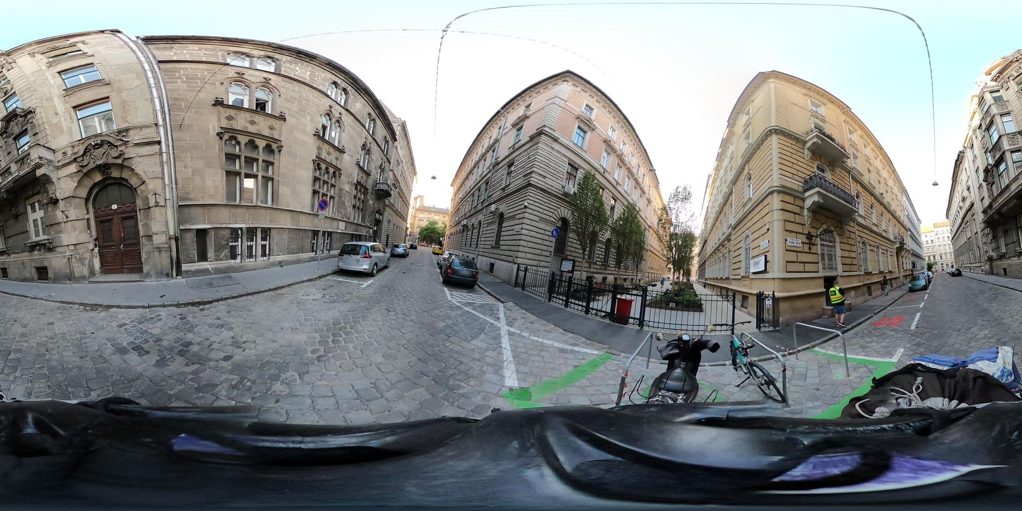 Street view near Carpe Noctem Original, Budapest VI. kerület — © grozsa11 (CC BY-SA · Mapillary)