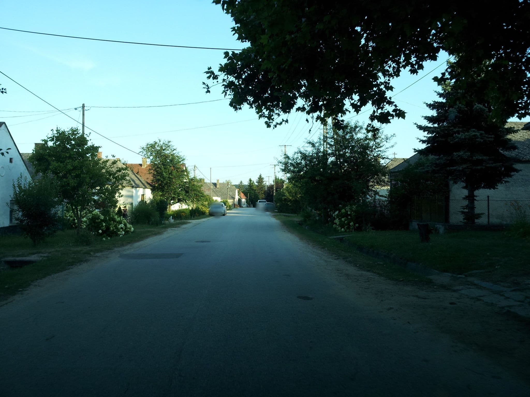 Street view near Dörögdi Durmoló, Úrkút — © kolesajr (CC BY-SA · Mapillary)