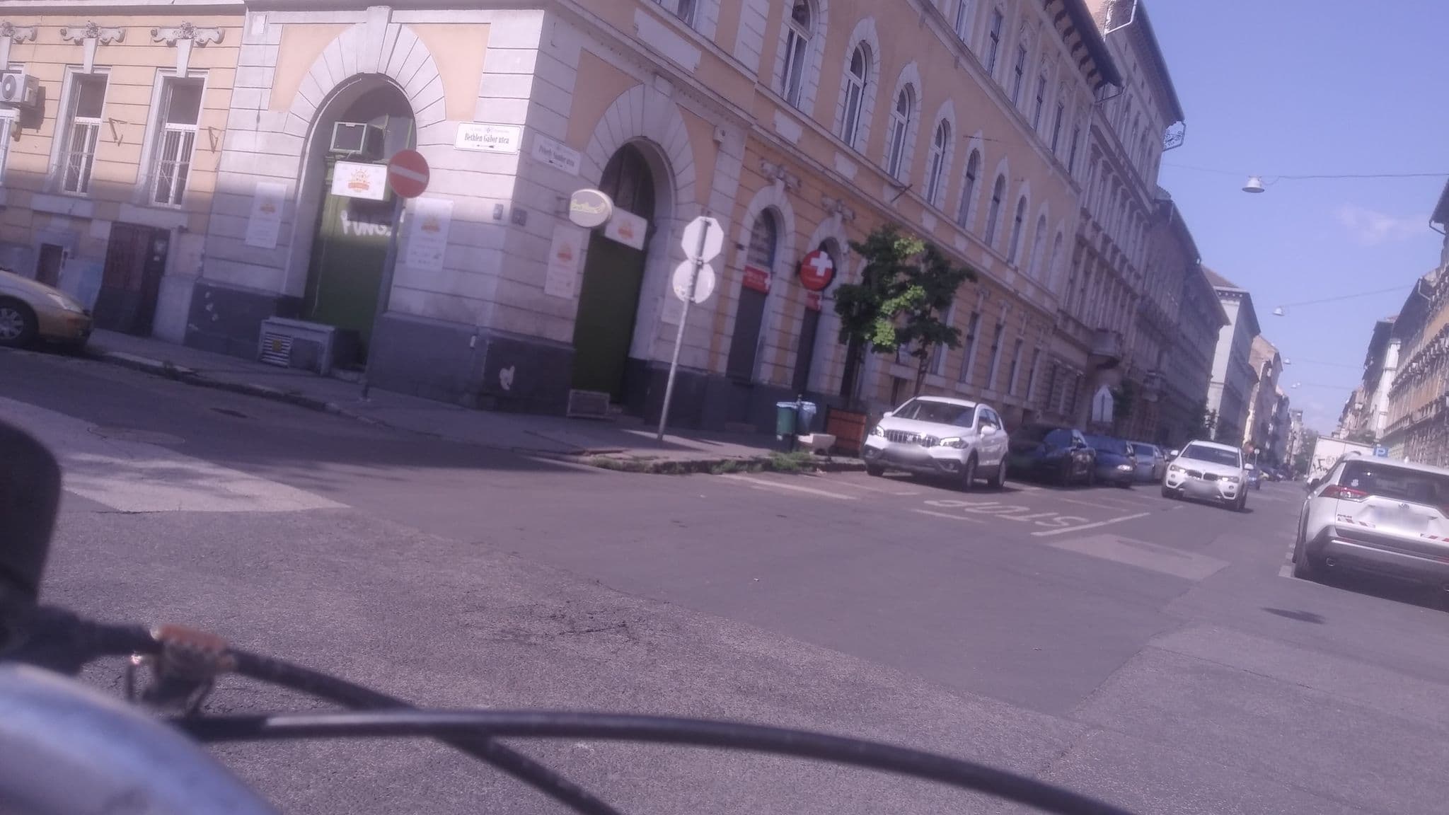 Street view near Karla Hotel, Pest — © grozsa11 (CC BY-SA · Mapillary)