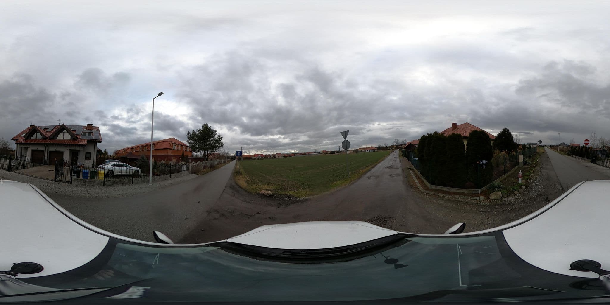 Street view near E&K Kowalski Spółka Z Ograniczoną Odpowiedzialnością, Mrozów — © altaaro (CC BY-SA · Mapillary)