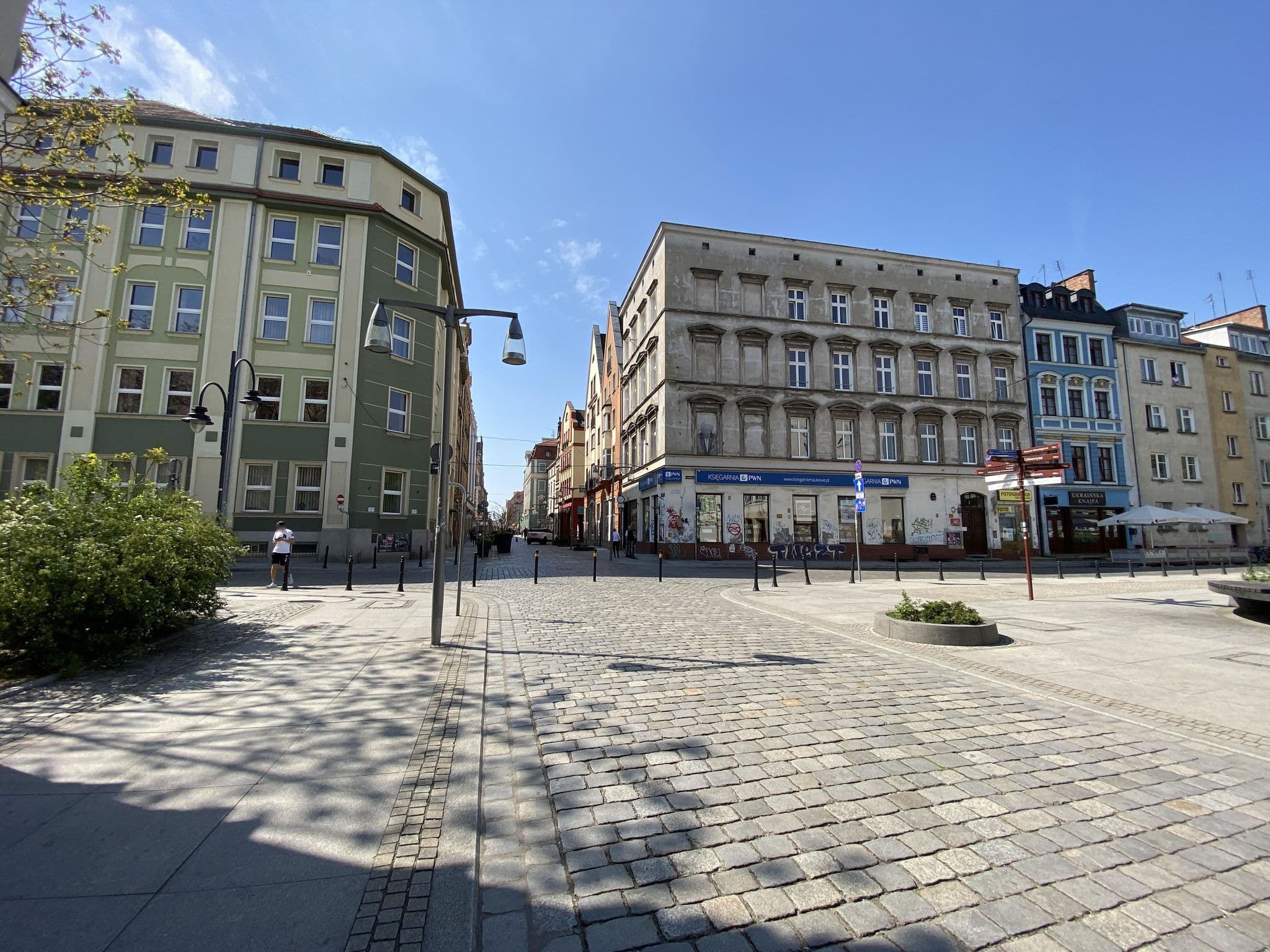 Street view near City Central Apartments - Old Town, Stare Miasto — © ttomek22 (CC BY-SA · Mapillary)