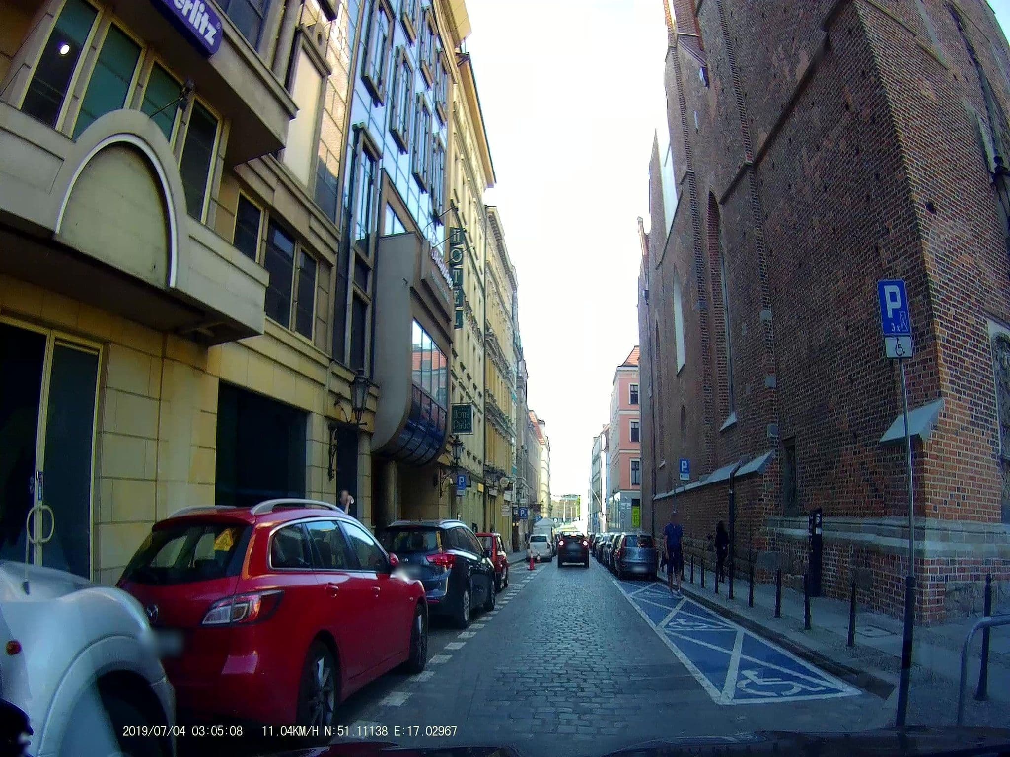 Street view near Crh Patio Sp z o o, Stare Miasto — © maxim752 (CC BY-SA · Mapillary)