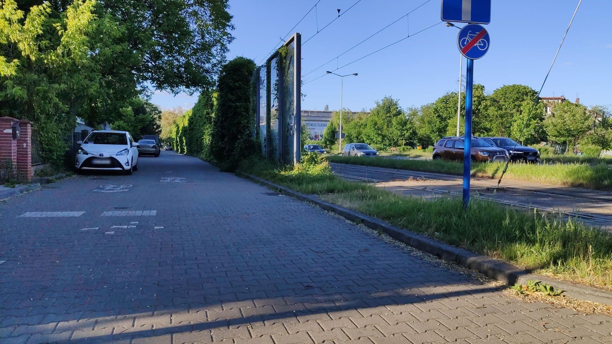 Street view near Hostel Krisa, Krzyki-Partynice — © podnad (CC BY-SA · Mapillary)