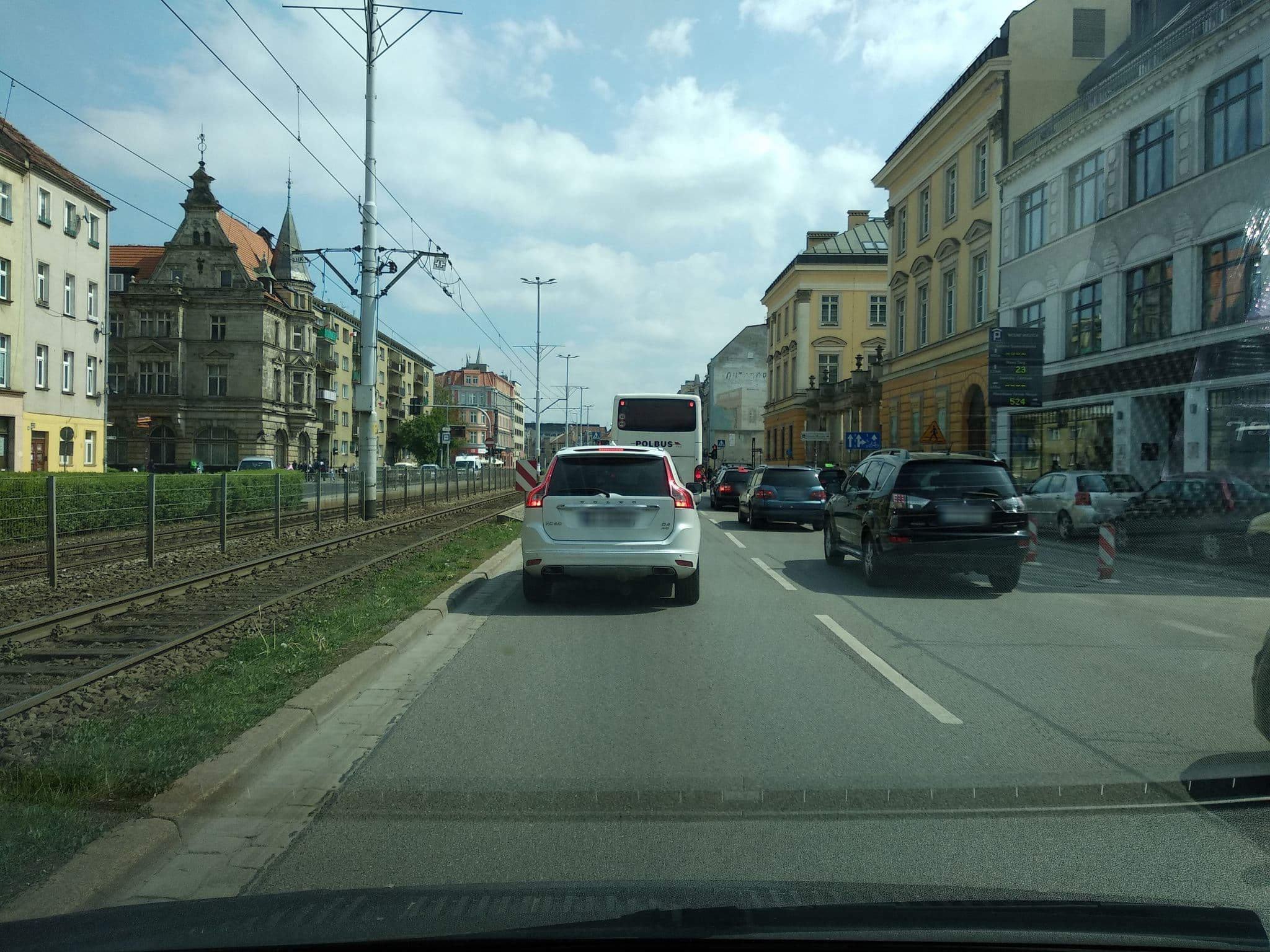 Street view near Kamienica Pod Aniolami, Wrocław — © misiekwr (CC BY-SA · Mapillary)