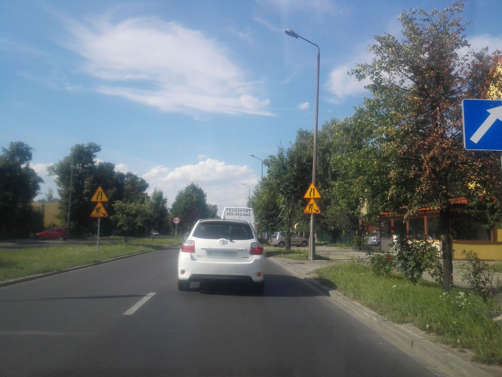 Street view near Villa Rezydent - Micha Sp.j. B. Michalik, A., Zacisze — © hanbei (CC BY-SA · Mapillary)