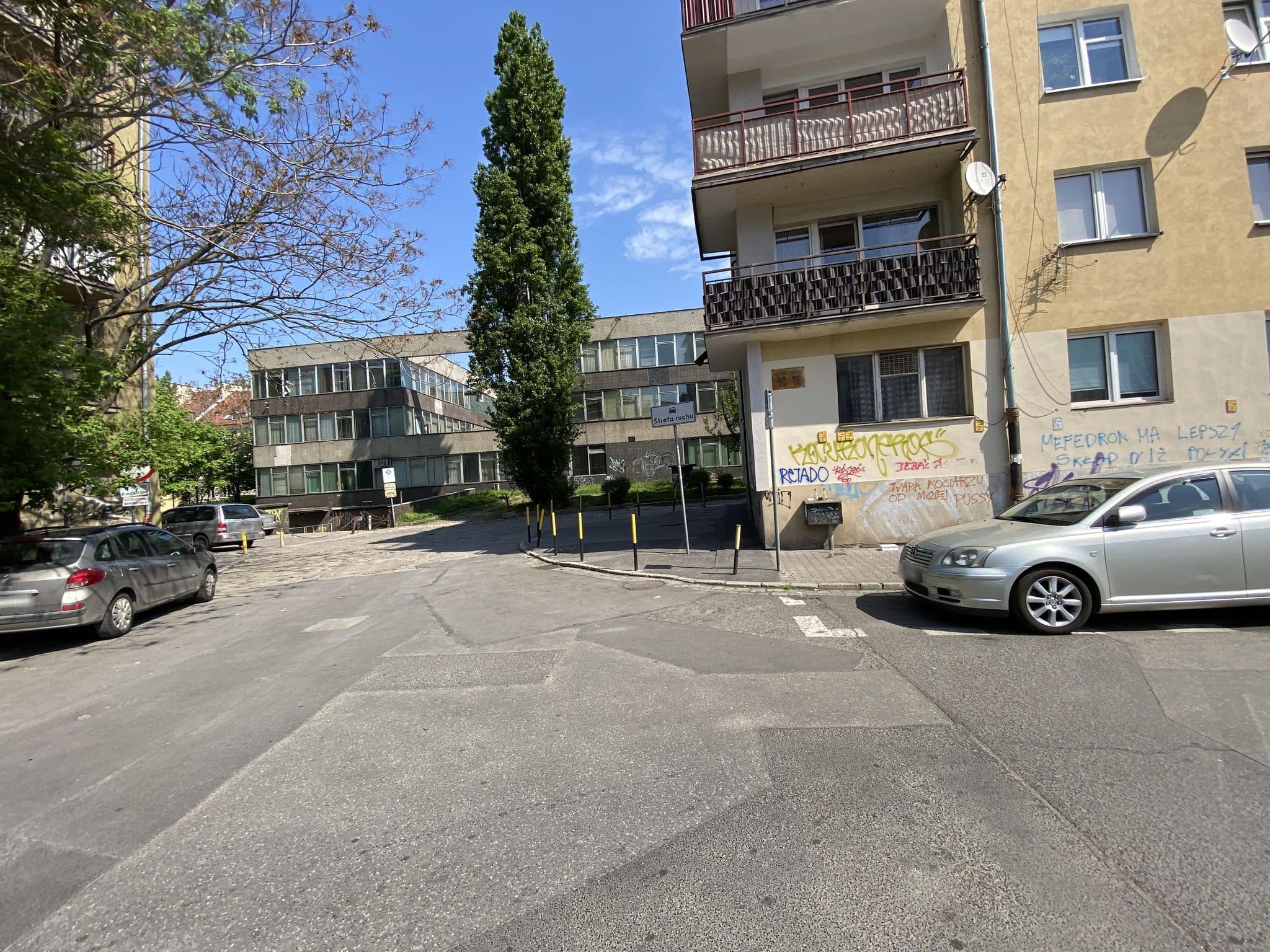 Street view near The One Sp z o o Spółka komandytowa, Stare Miasto — © ttomek22 (CC BY-SA · Mapillary)