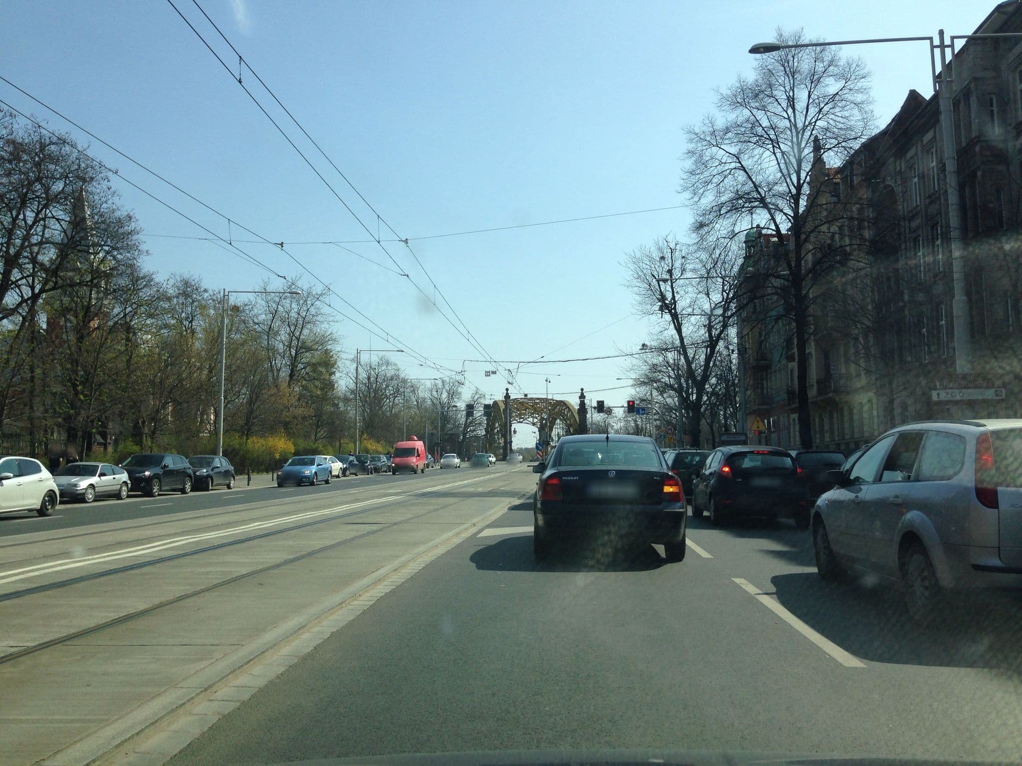 Street view near Uniwersytet Wrocławski Hotel Asystenta "Sezam", Plac Grunwaldzki — © fundacja_geolife (CC BY-SA · Mapillary)