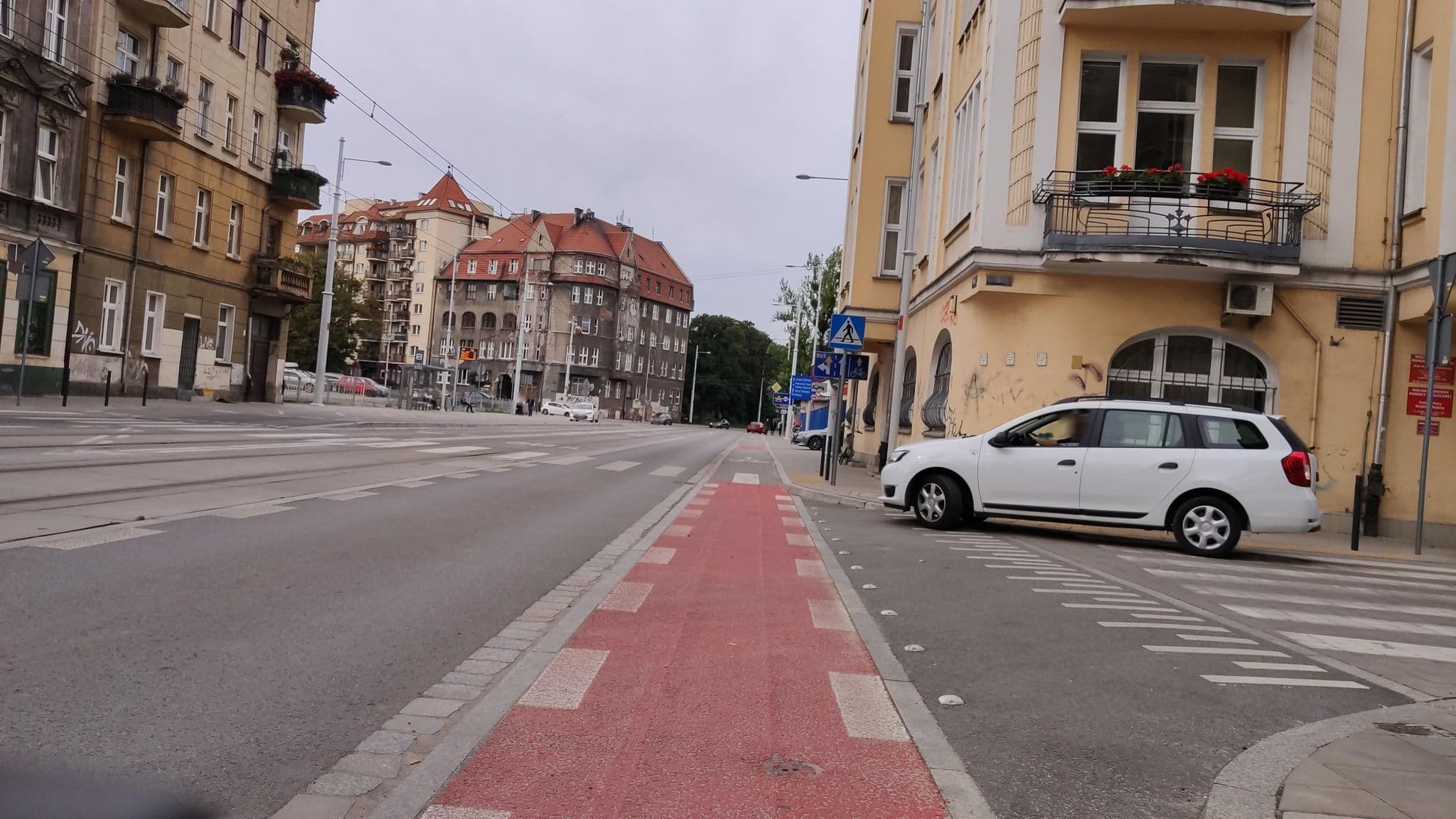 Street view near Draft 17 Sp. z o.o., Huby — © podnad (CC BY-SA · Mapillary)