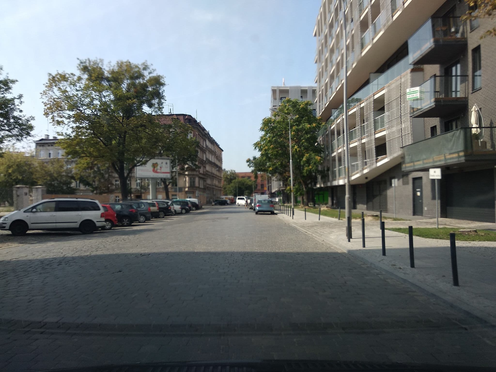 Street view near apartamenty-wroc Atal Towers, Szczepin — © misiekwr (CC BY-SA · Mapillary)