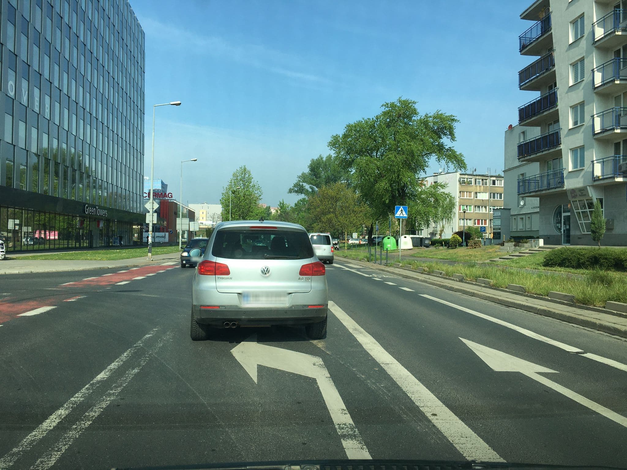 Street view near Royal Apartments Pl. Strzegomski, Szczepin — © misiekwr (CC BY-SA · Mapillary)