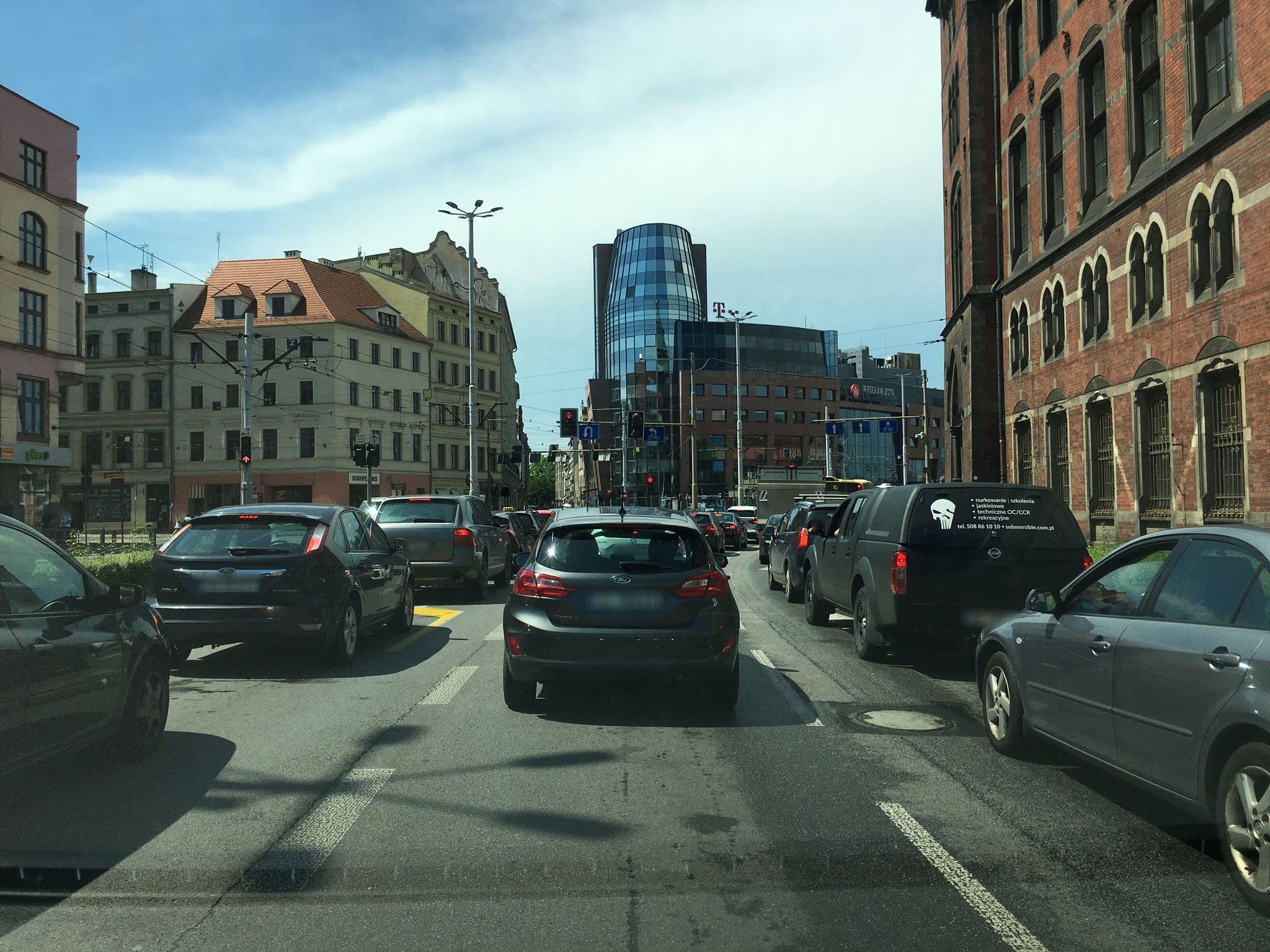 Street view near Europeum Hotel Wroclaw, Wrocław — © misiekwr (CC BY-SA · Mapillary)