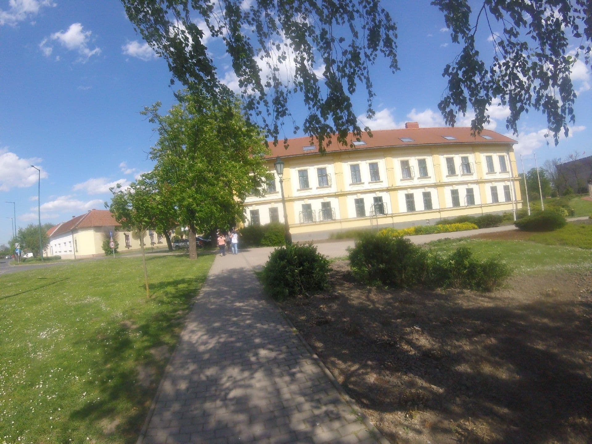 Street view near Apartman Centrum, Gyula — © utvonalfelmeresek (CC BY-SA · Mapillary)
