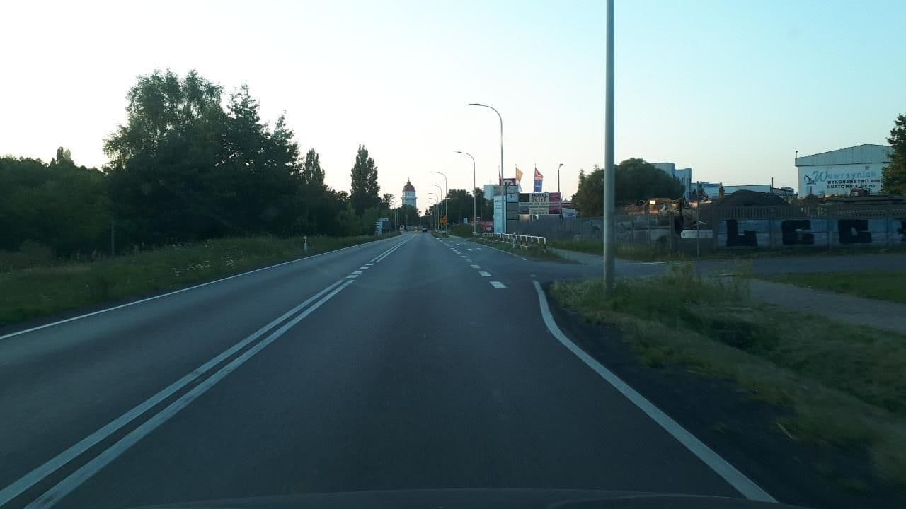 Street view near Hotel Zajazdu w Ostrzeszowie, Ostrzeszów — © sorbovit (CC BY-SA · Mapillary)