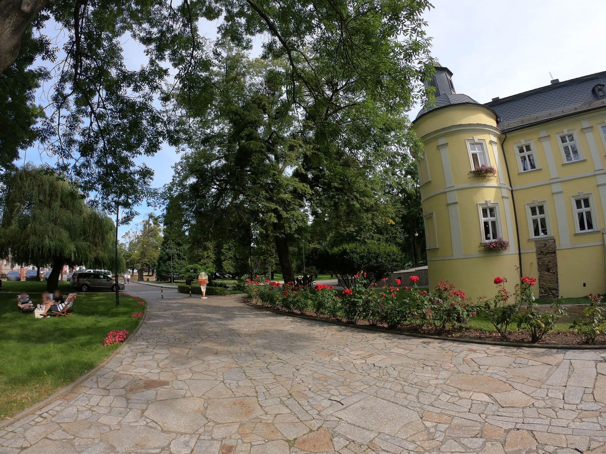 Street view near Hotel Zamek, Chałupki — © richlv (CC BY-SA · Mapillary)
