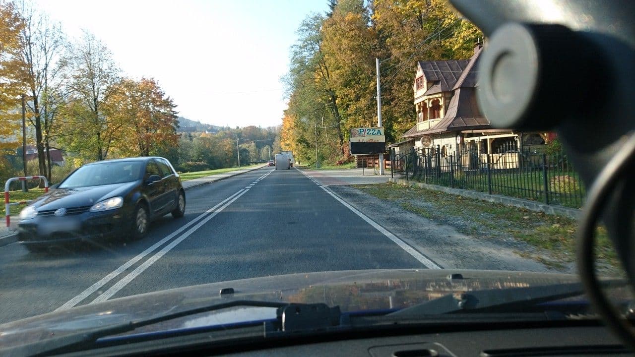 Street view near "Szwajcaria" Pensjonat, Wisła — © sorbovit (CC BY-SA · Mapillary)