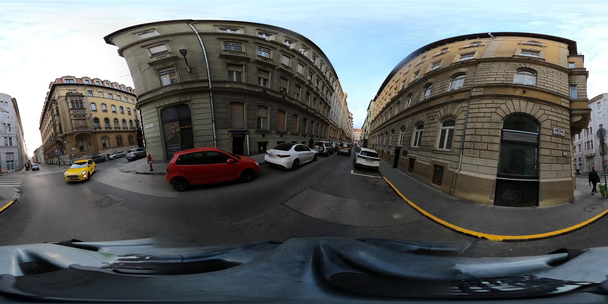 Street view near Allesandro Air Bnk, Belső-Ferencváros — © grozsa11 (CC BY-SA · Mapillary)