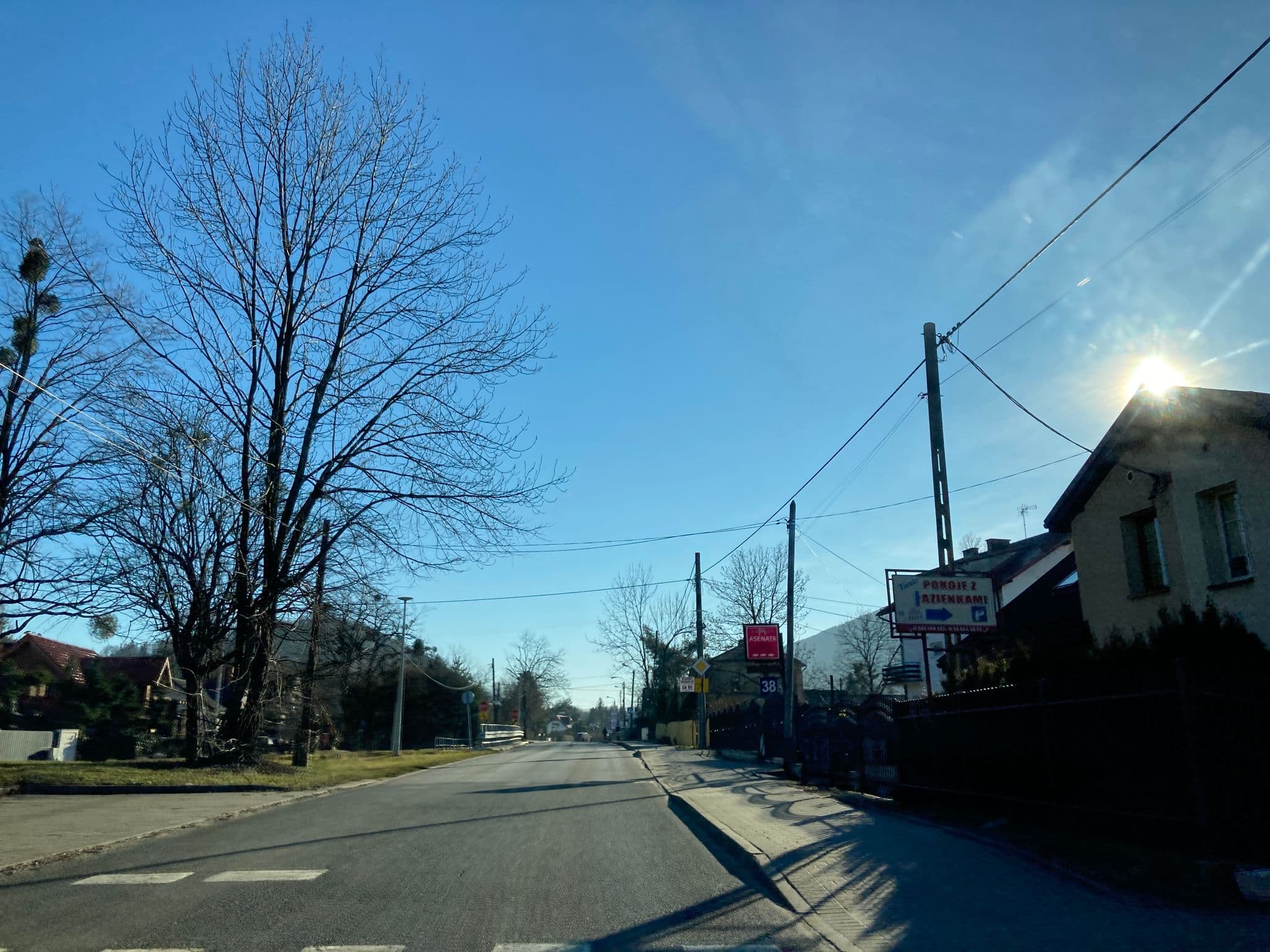 Street view near Apartament Asenata, Ustroń — © arekgotfryd (CC BY-SA · Mapillary)
