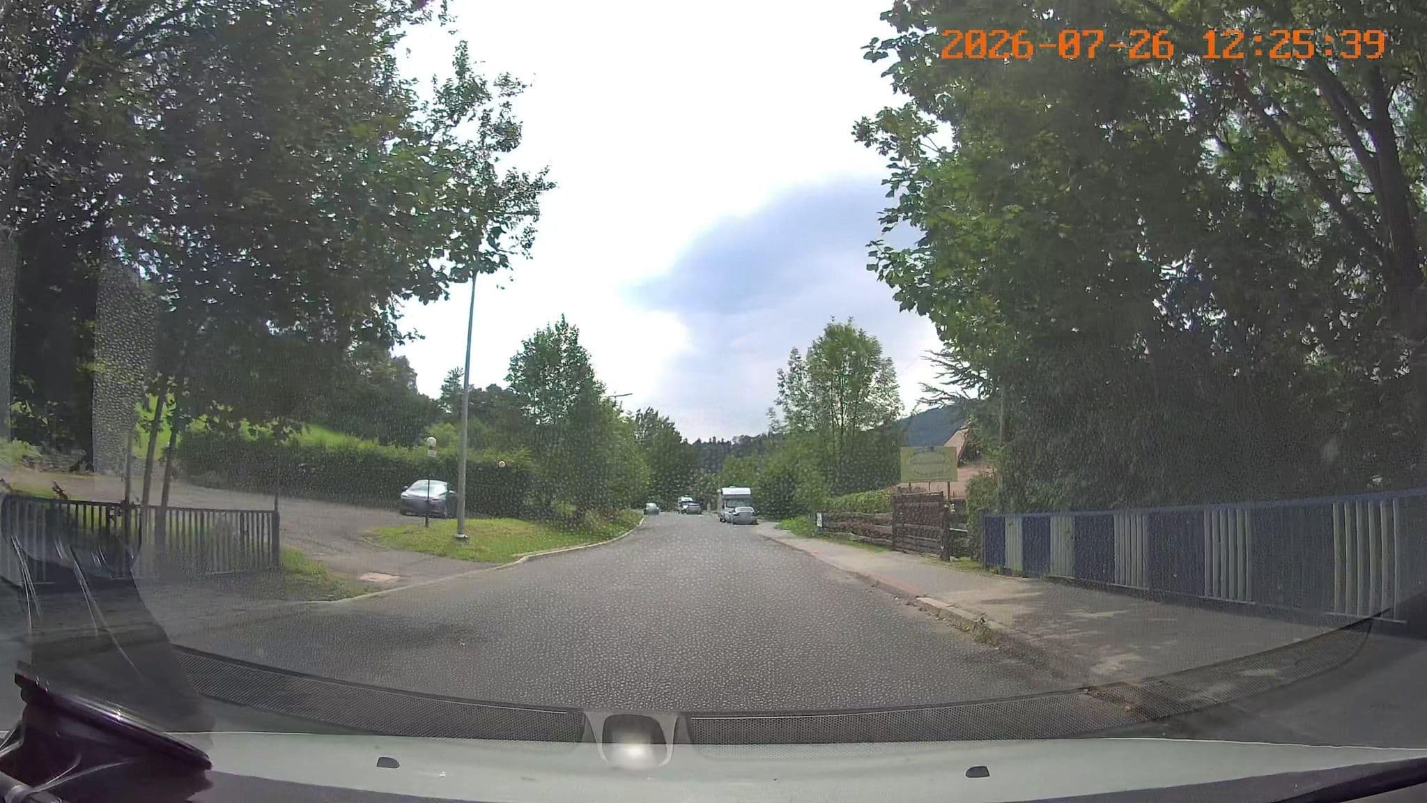 Street view near Przedsiębiorstwo Usługowo Handlowe Jurczowianka Robert Jurczok, Ustroń — © jswk (CC BY-SA · Mapillary)