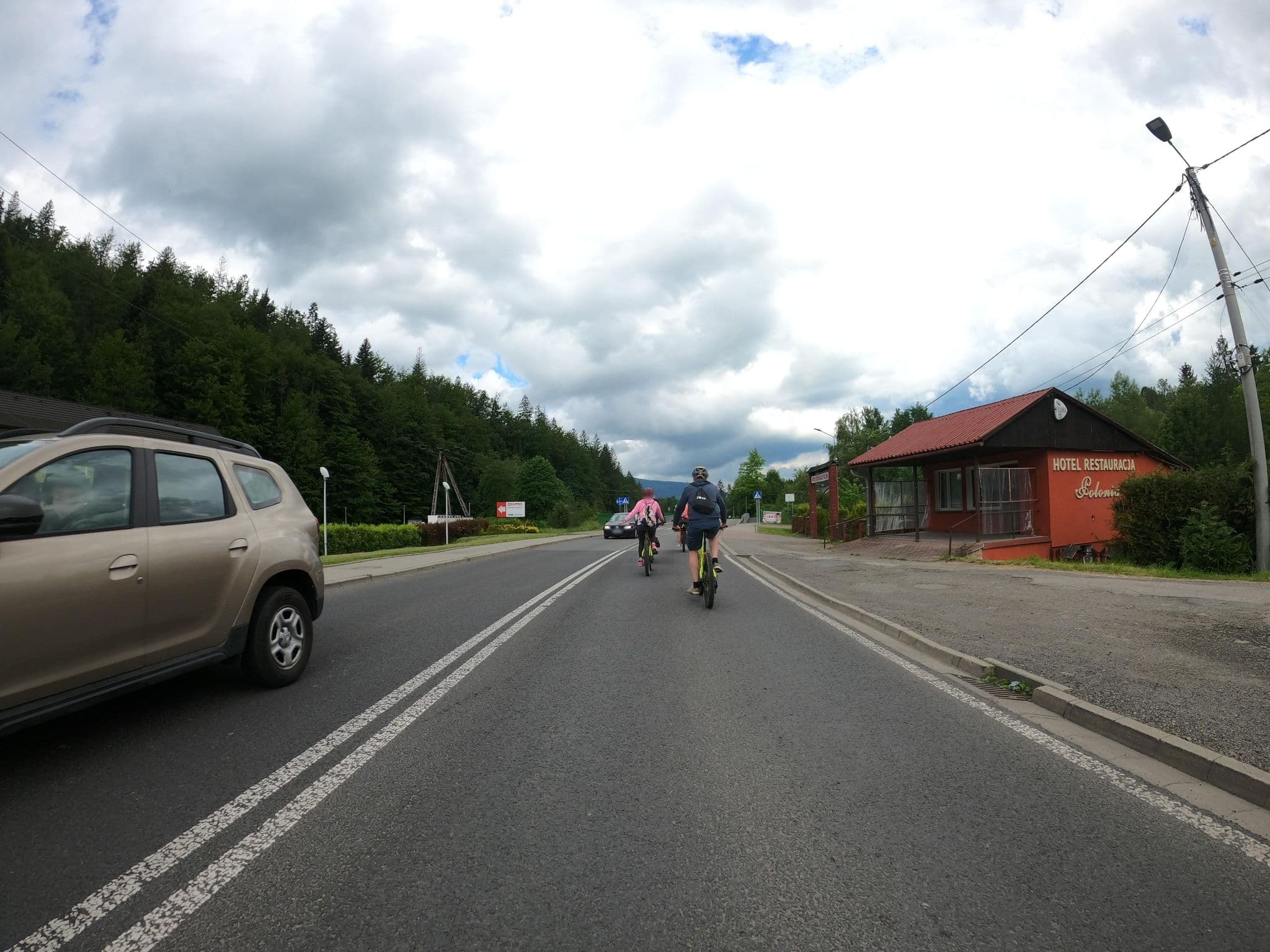 Street view near Jur-Gast Sp. Z O.o. Przedsiębiorstwo Handlu Zagranicznego, Wisła — © masterofnoroad (CC BY-SA · Mapillary)