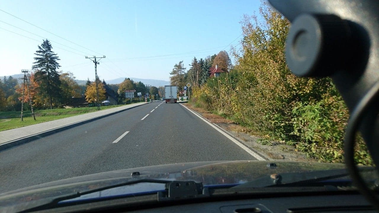 Street view near Bebek Janusz Pokoje Gościnne, Wisła — © sorbovit (CC BY-SA · Mapillary)