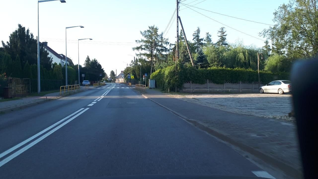 Street view near Grodzka. Hotel, restauracja firmy Feldman-Restaurants, Byczyna — © sorbovit (CC BY-SA · Mapillary)