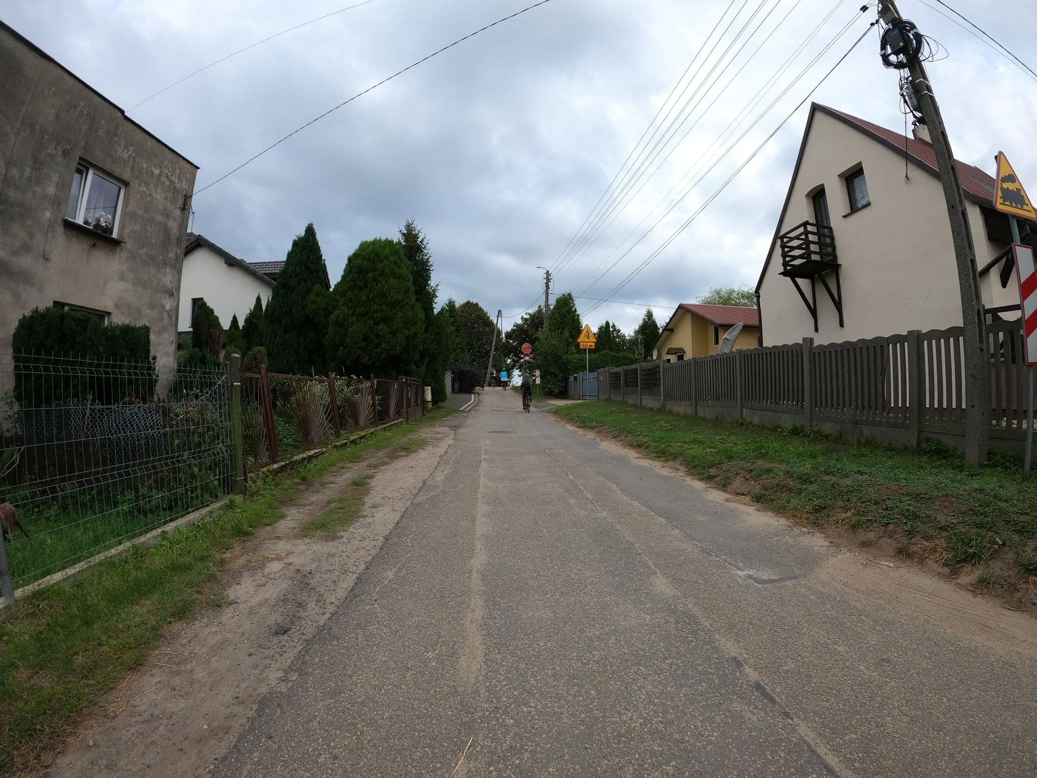 Street view near Hotel Pałac Kawalera, Tarnowskie Góry — © masterofnoroad (CC BY-SA · Mapillary)