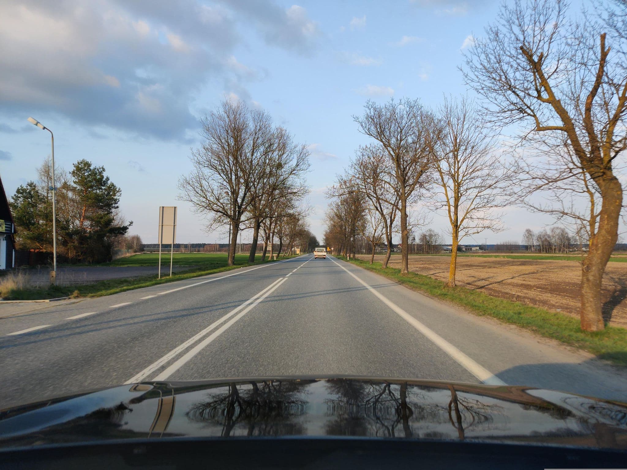 Street view near Trans-Motel, Wierzchlas — © kietlak (CC BY-SA · Mapillary)