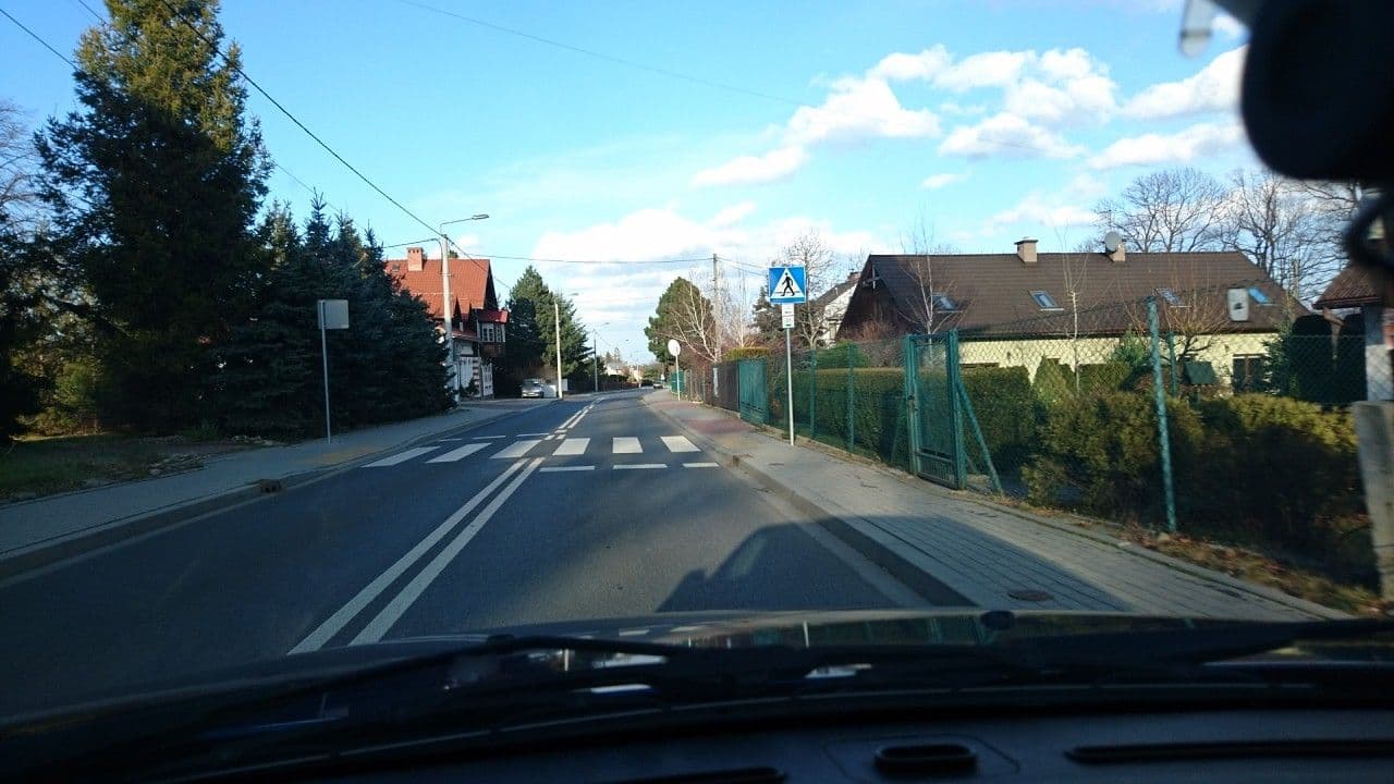 Street view near "Nadzieja" Fundacja Zapobiegania i Resocjalizacji Uzależnień Hostel Żeński "Klimczokówka", Jaworze — © sorbovit (CC BY-SA · Mapillary)