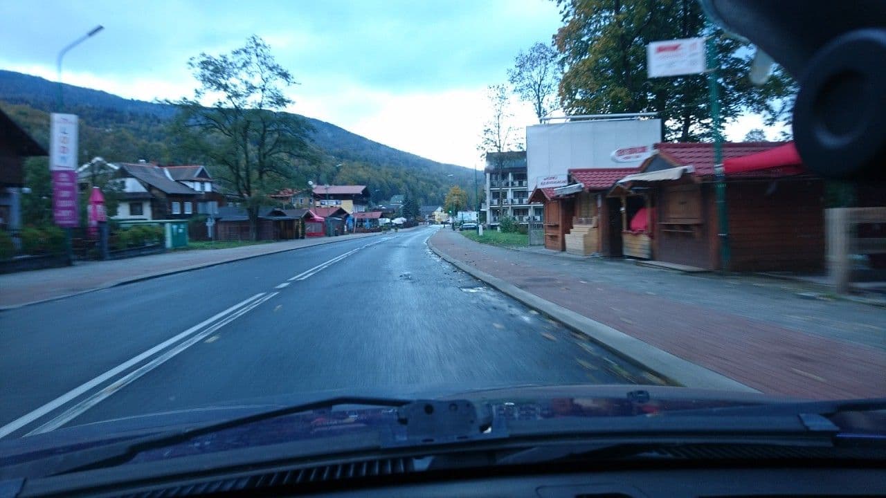 Street view near Pokoje przy Myśliwskiej, Szczyrk — © sorbovit (CC BY-SA · Mapillary)