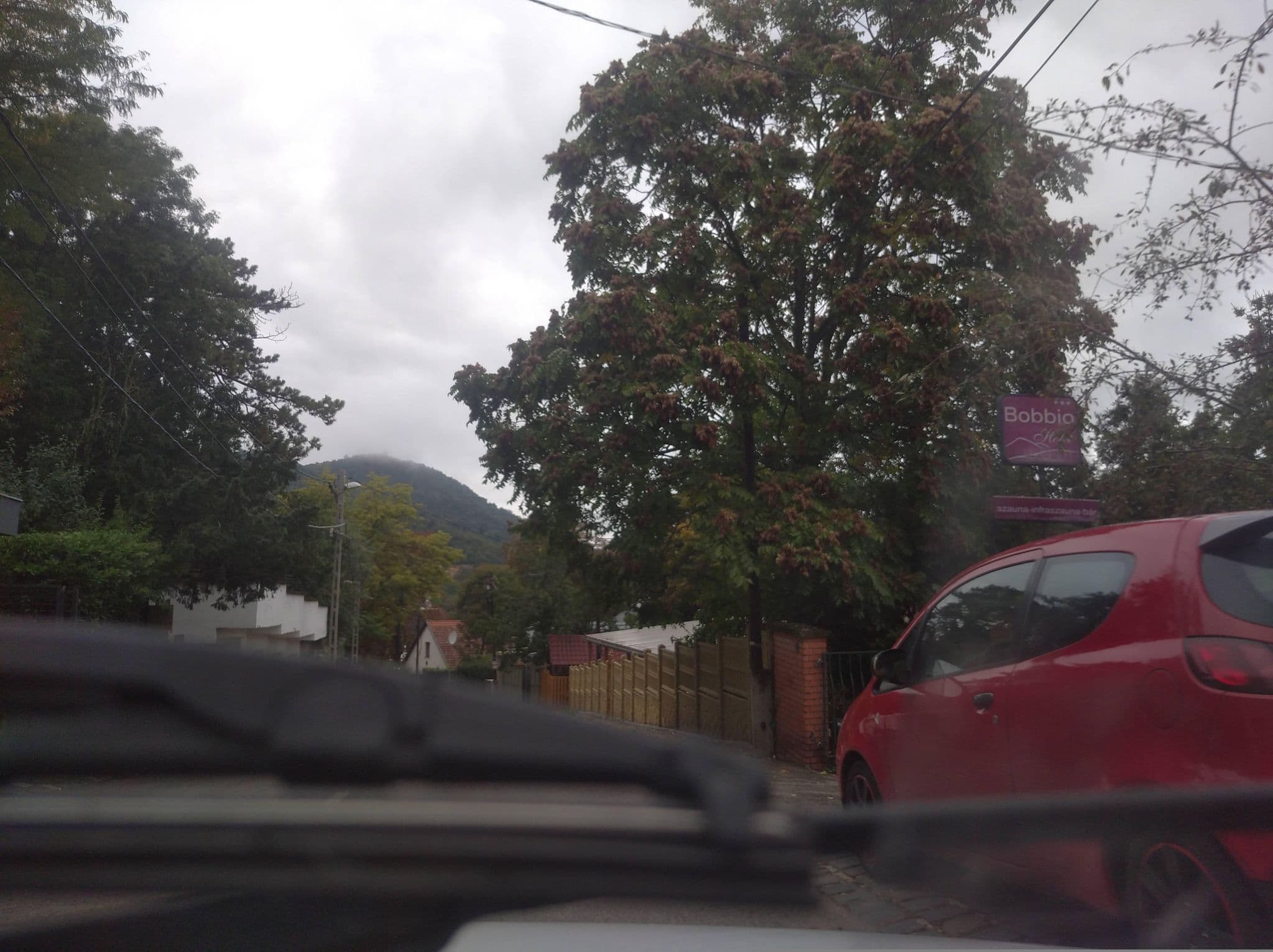 Street view near Hotel Bobbio, Zugliget — © grozsa11 (CC BY-SA · Mapillary)