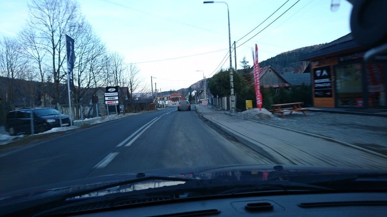 Street view near Wynajem Pokoi Gościnnych oraz Wydawanie Posiłków Kruczek Zofia, Szczyrk — © sorbovit (CC BY-SA · Mapillary)