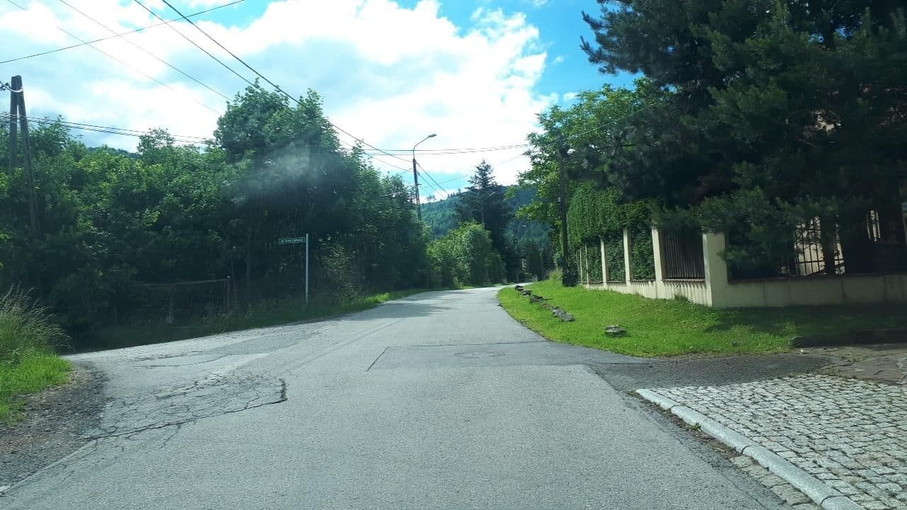 Street view near Schronisko Górskie PTTK Na Magurce, Straconka — © sorbovit (CC BY-SA · Mapillary)