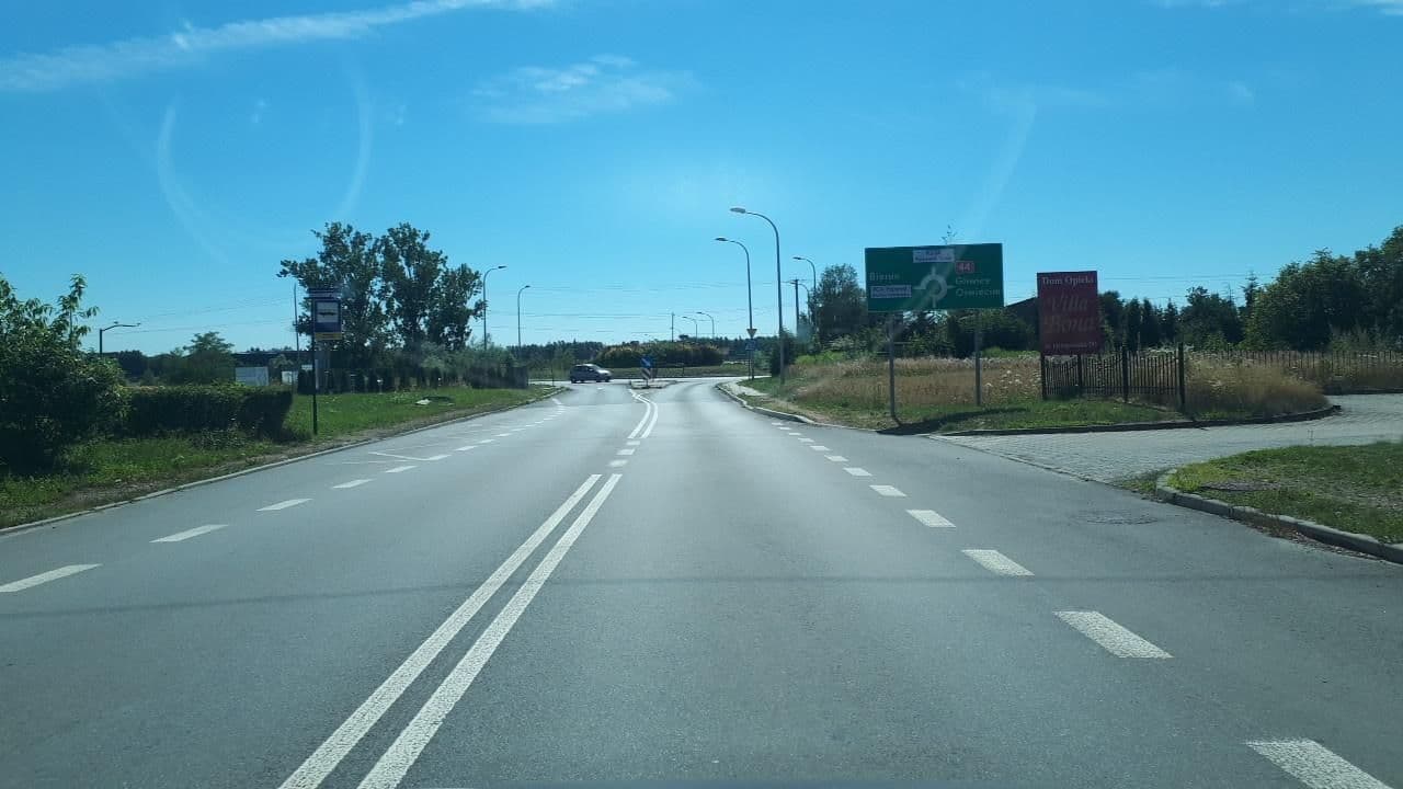 Street view near Hotel Corona, Cielmice — © sorbovit (CC BY-SA · Mapillary)