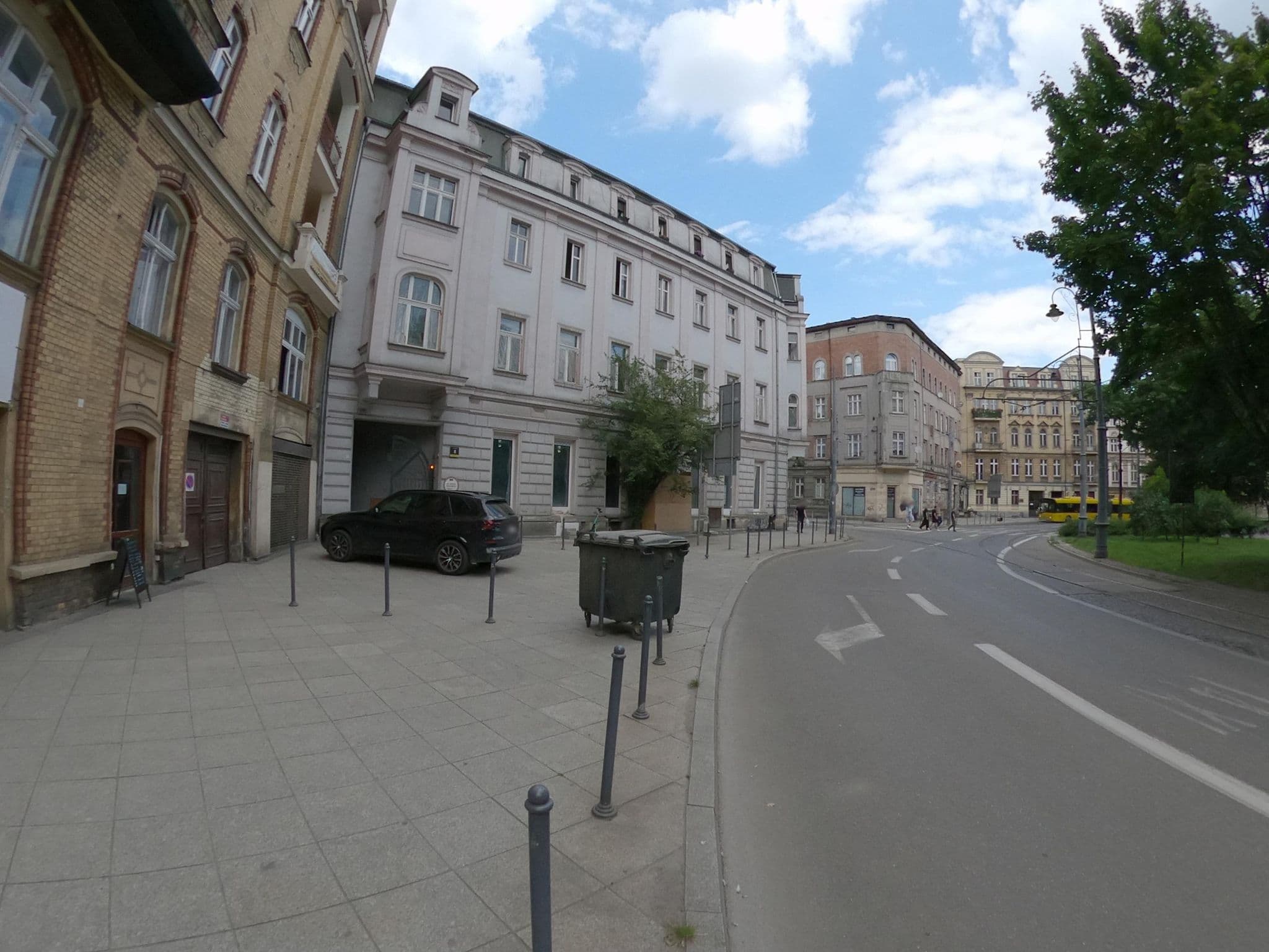 Street view near Apartamenty Wolnosci, Katowice — © GITNE (CC BY-SA · Mapillary)