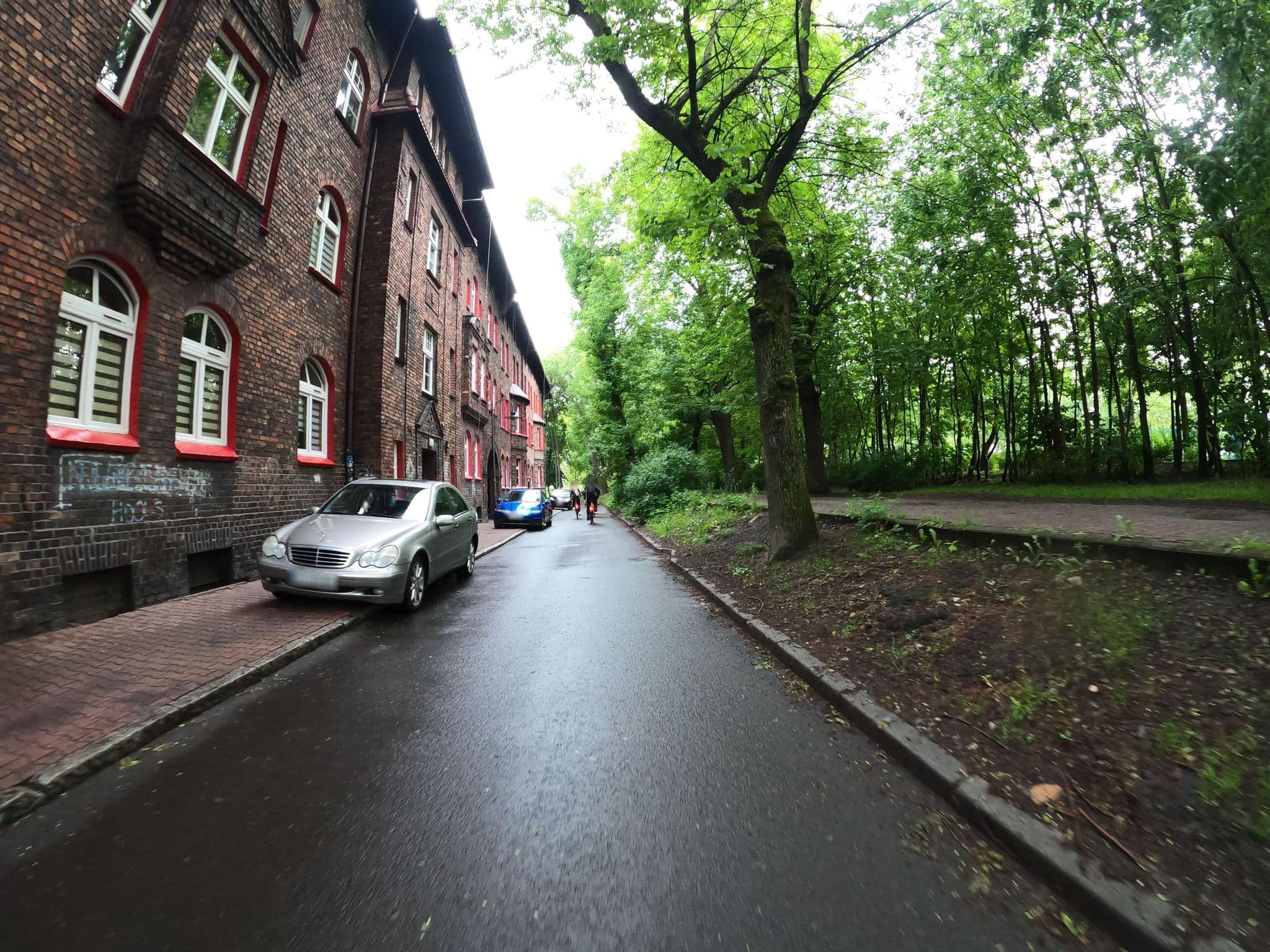 Street view near Szopienicka Luxury, Katowice — © masterofnoroad (CC BY-SA · Mapillary)