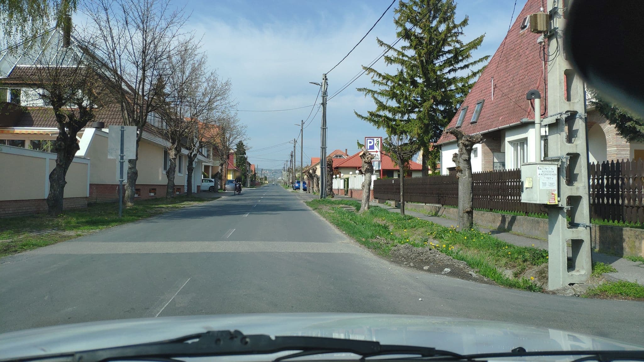 Street view near Wellness Hotel KAKADU, Keszthely — © rbader (CC BY-SA · Mapillary)