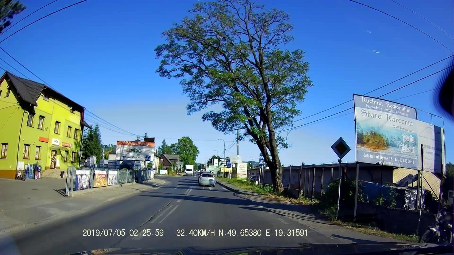 Street view near Willa Pod Kiczorą, Jeleśnia — © maxim752 (CC BY-SA · Mapillary)