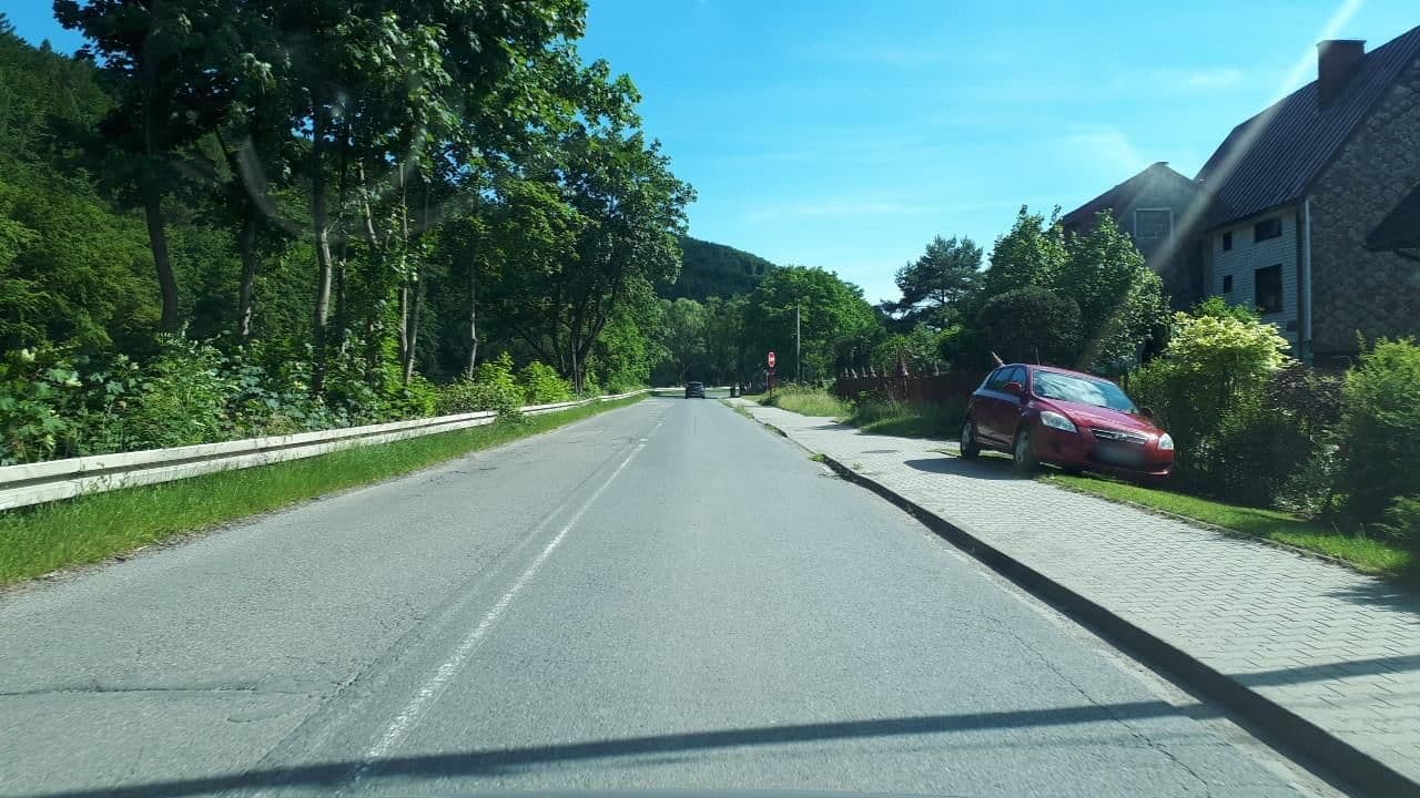 Street view near Agroturystyka Skarpa, Międzybrodzie Bialskie — © sorbovit (CC BY-SA · Mapillary)