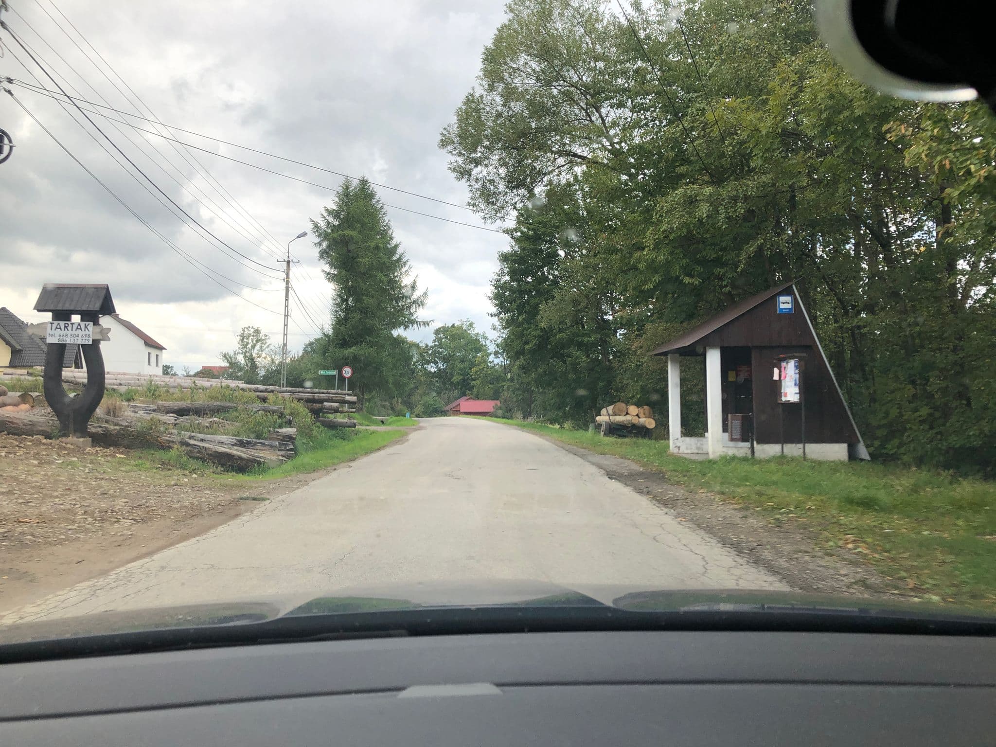 Street view near Agroturystyka "Pod Gruszą", Ślemień — © atze777 (CC BY-SA · Mapillary)