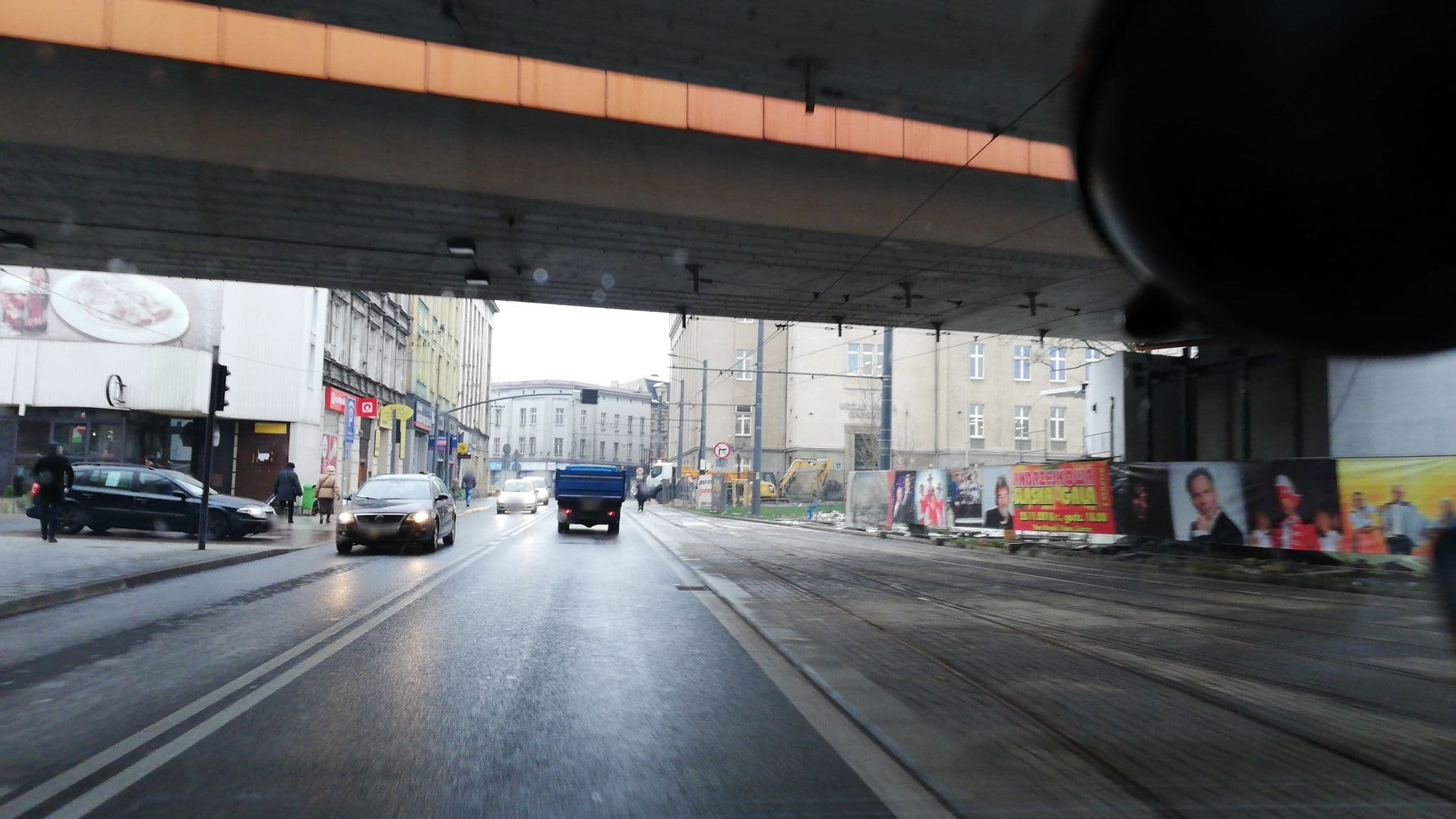 Street view near Wspólnota Mieszkaniowa Nieruchomości przy ul. Sosnowej 2 w Chorzowie, Chorzów — © rybmat (CC BY-SA · Mapillary)