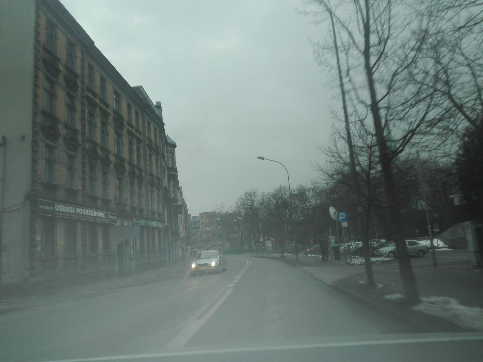 Street view near Wspólnota Mieszkaniowa Nieruchomosci Dąbrowskiego 11 W Chorzowie, Chorzów — © payut89 (CC BY-SA · Mapillary)