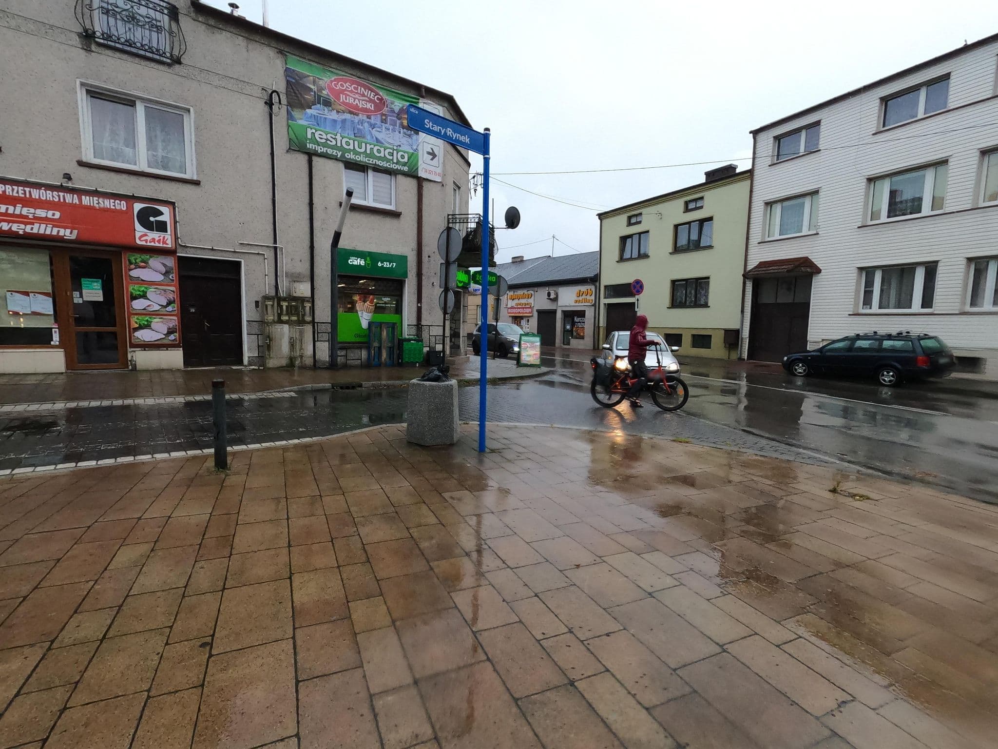 Street view near Bafis. FPUH. Cygan M., Żarki — © masterofnoroad (CC BY-SA · Mapillary)