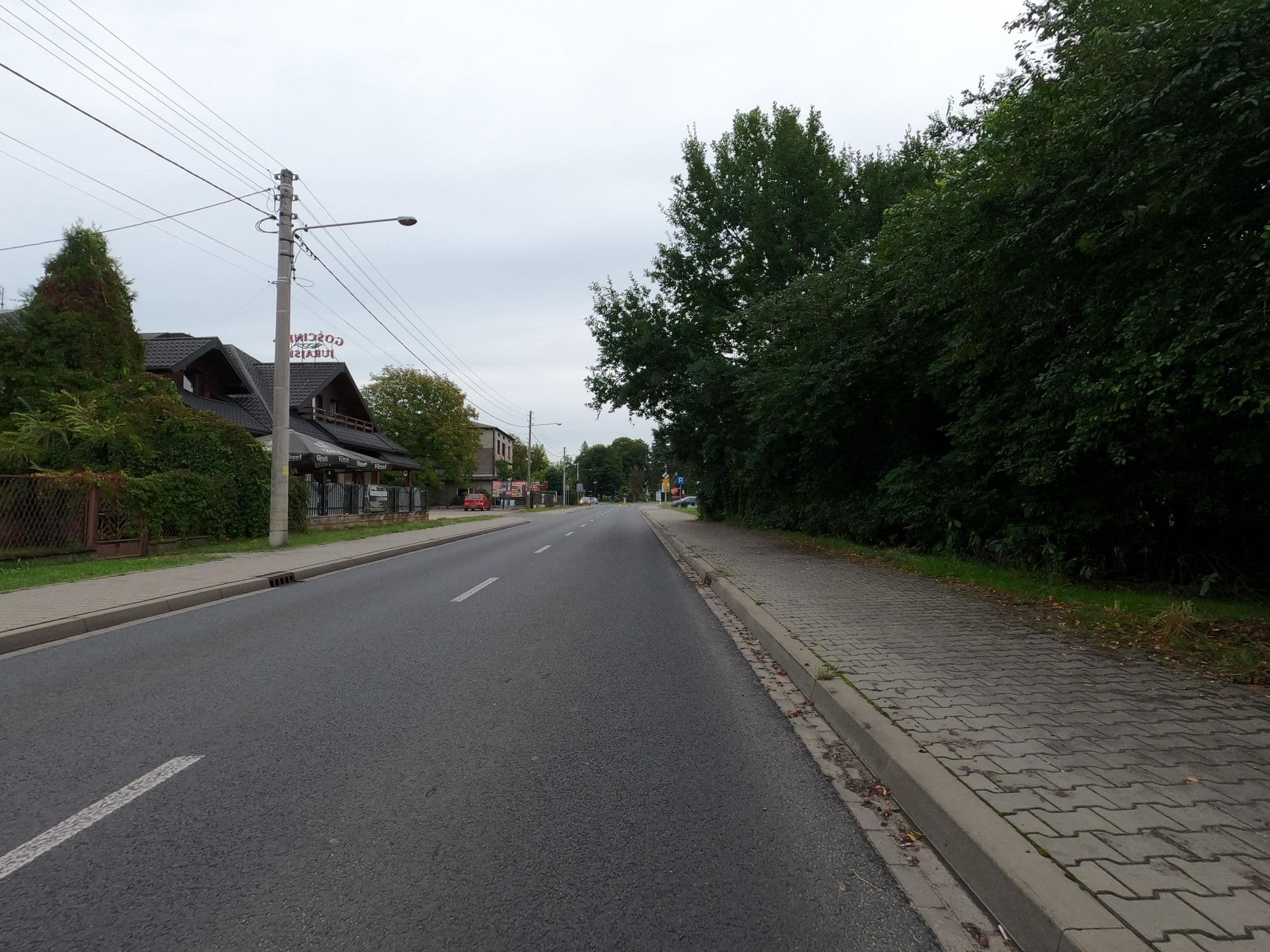 Street view near Karczma Wiejska. Motel, restauracja, Żarki — © masterofnoroad (CC BY-SA · Mapillary)