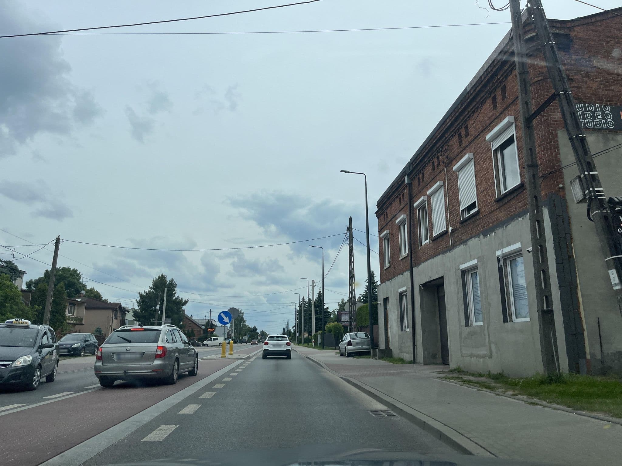 Street view near Rj Hotel Pabianice, Pabianice — © ptks (CC BY-SA · Mapillary)