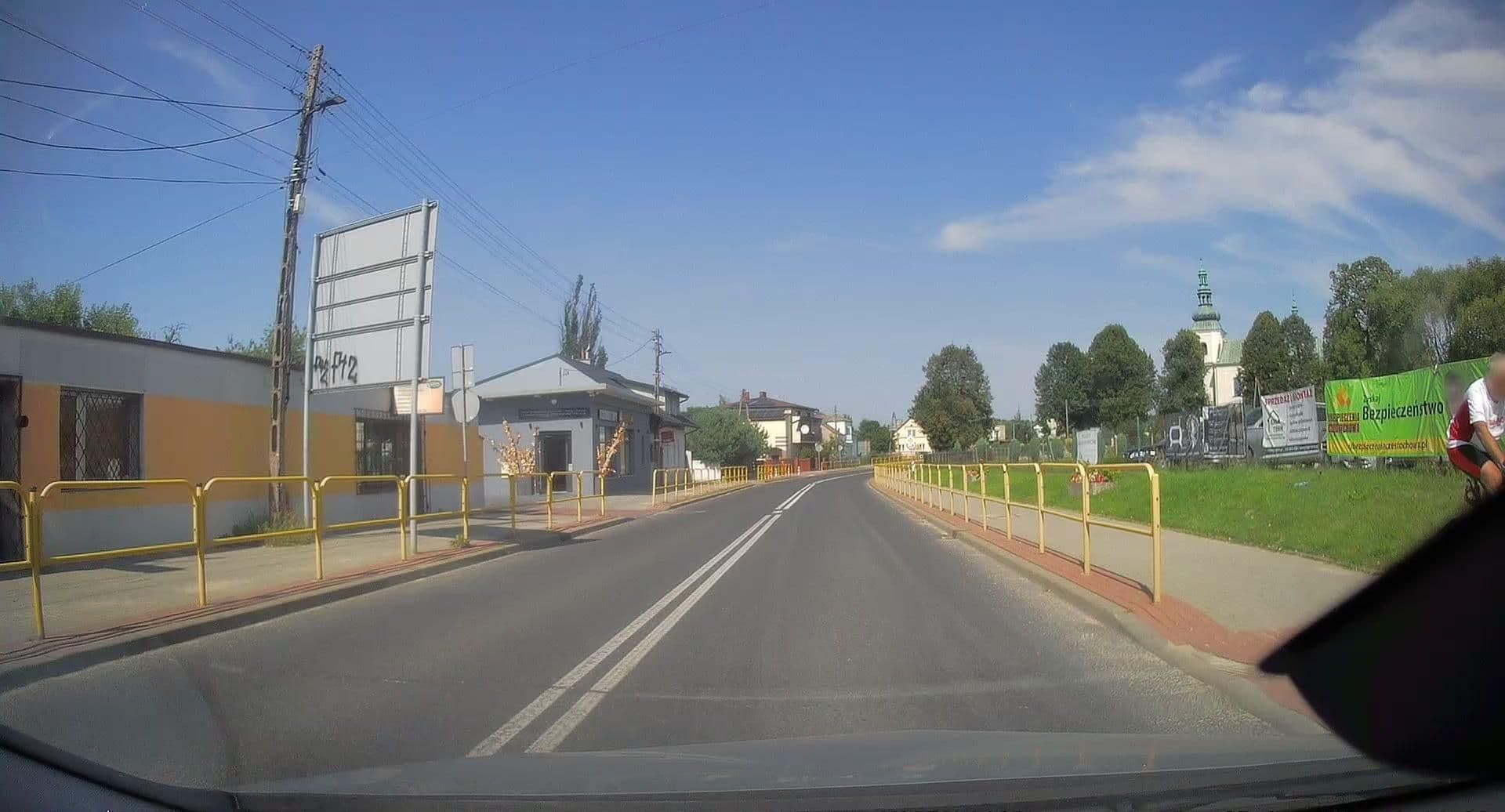 Street view near "Mały Dworek" Jacek Traczyk, Choroń — © edc22 (CC BY-SA · Mapillary)