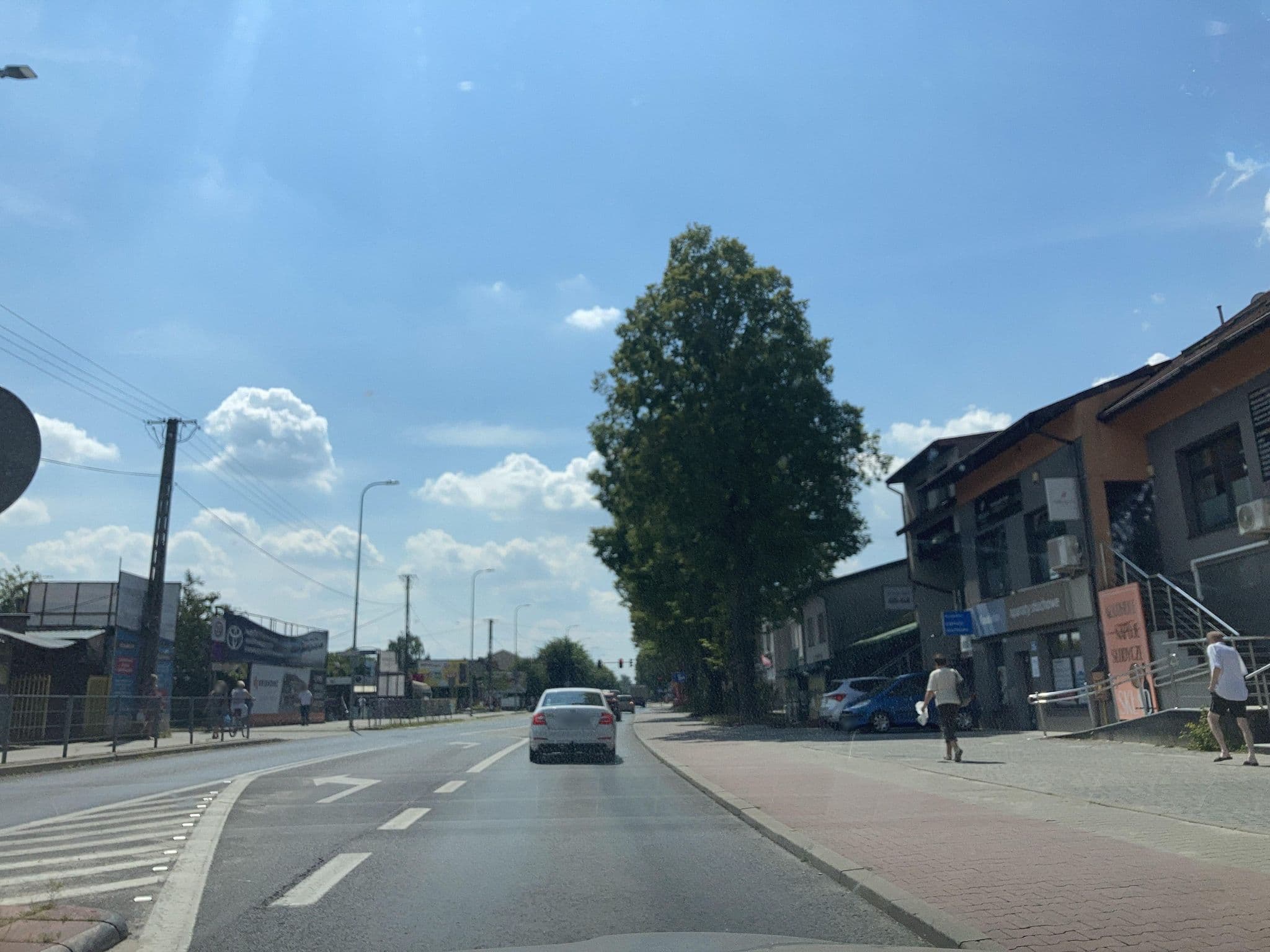 Street view near Hotel i Restauracja "Jan", Bełchatów — © ptks (CC BY-SA · Mapillary)